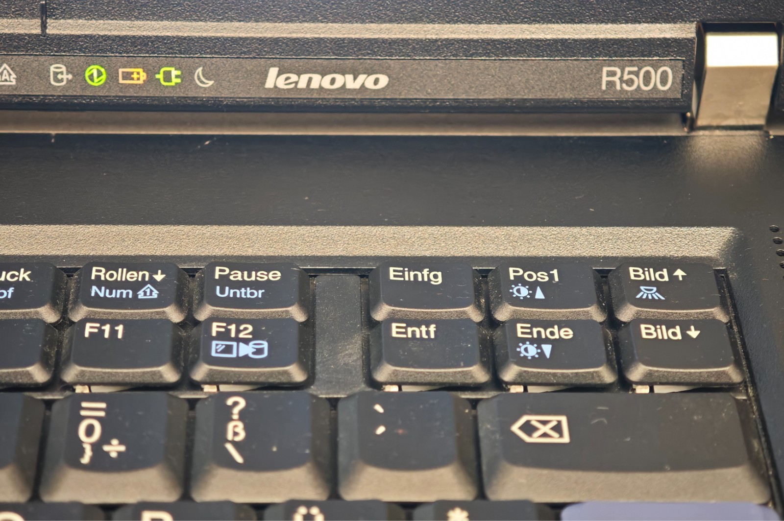 Laptop Lenovo Thinkpad R500 – Intel Core2Duo – 2GB RAM – 160GB HDD