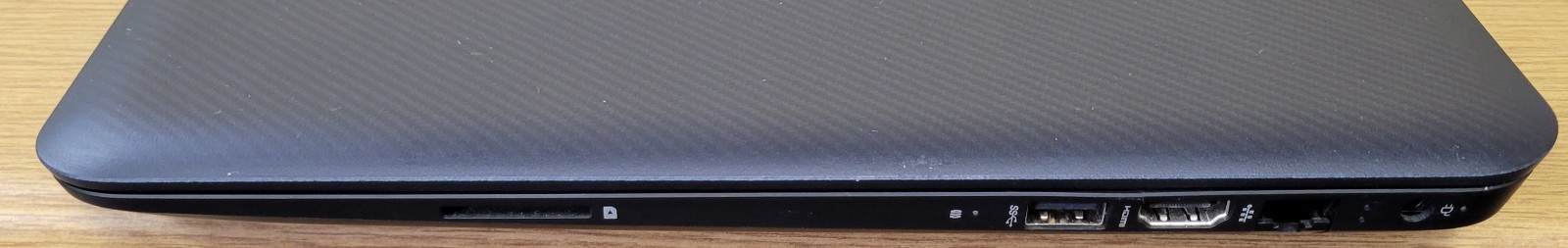 HP Omen 15-ax243dx Gaming Laptop i7-7700HQ 2.80GHz 16GB Gtx 1050 No OS/SSD