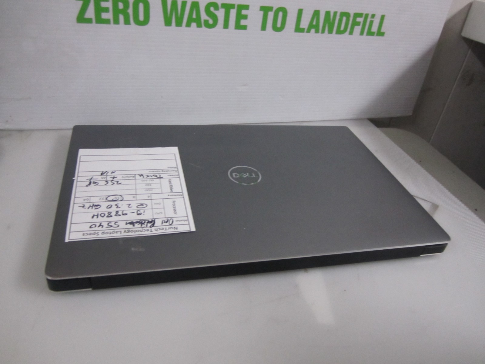 Dell Precision 5540 i9-9880H 2.30GHZ 16GB 256GB M2SSD LAPTOP + AC