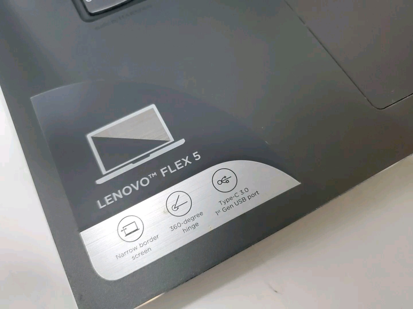 Lenovo Flex 5 14″ Intel Core i7-8550u 8GB 256GB UHD Graphics 620 GeForce MX130