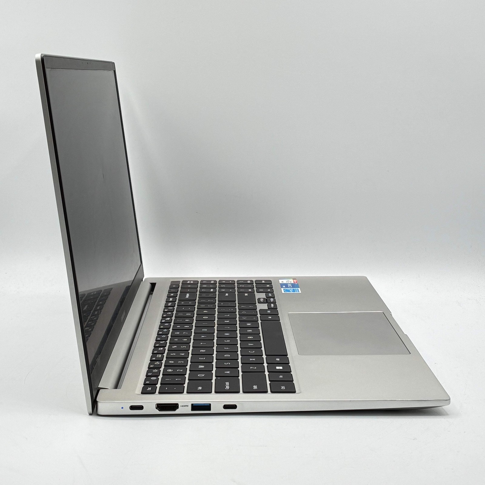 Samsung Galaxy Book NP750TDA 15.6in i5 8GB 256GB Silver