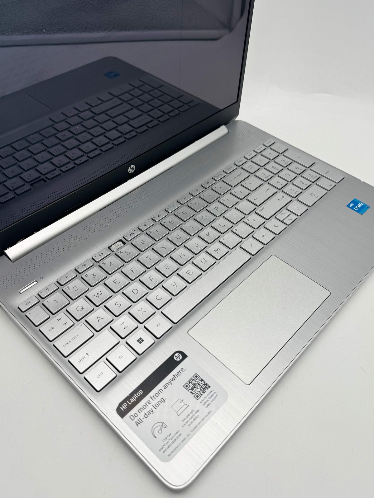 HP 15-DY2702DX 15.6″ Core i3 11th Gen 8GB 256GB Silver – Won’t Boot For Parts