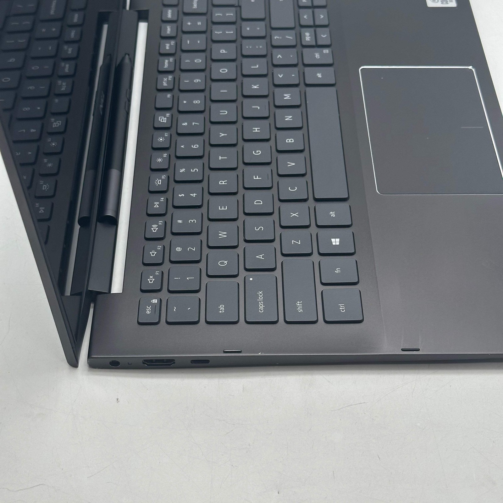 Dell Inspiron 7391 13.3-inch Laptop Core i7 16GB Ram 512GB Black
