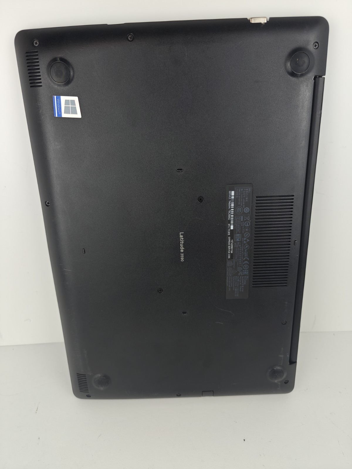 Dell Latitude 3590 Laptop i5-7200U 8GB Ram 256GB SSD Win 11 Pro Poor!