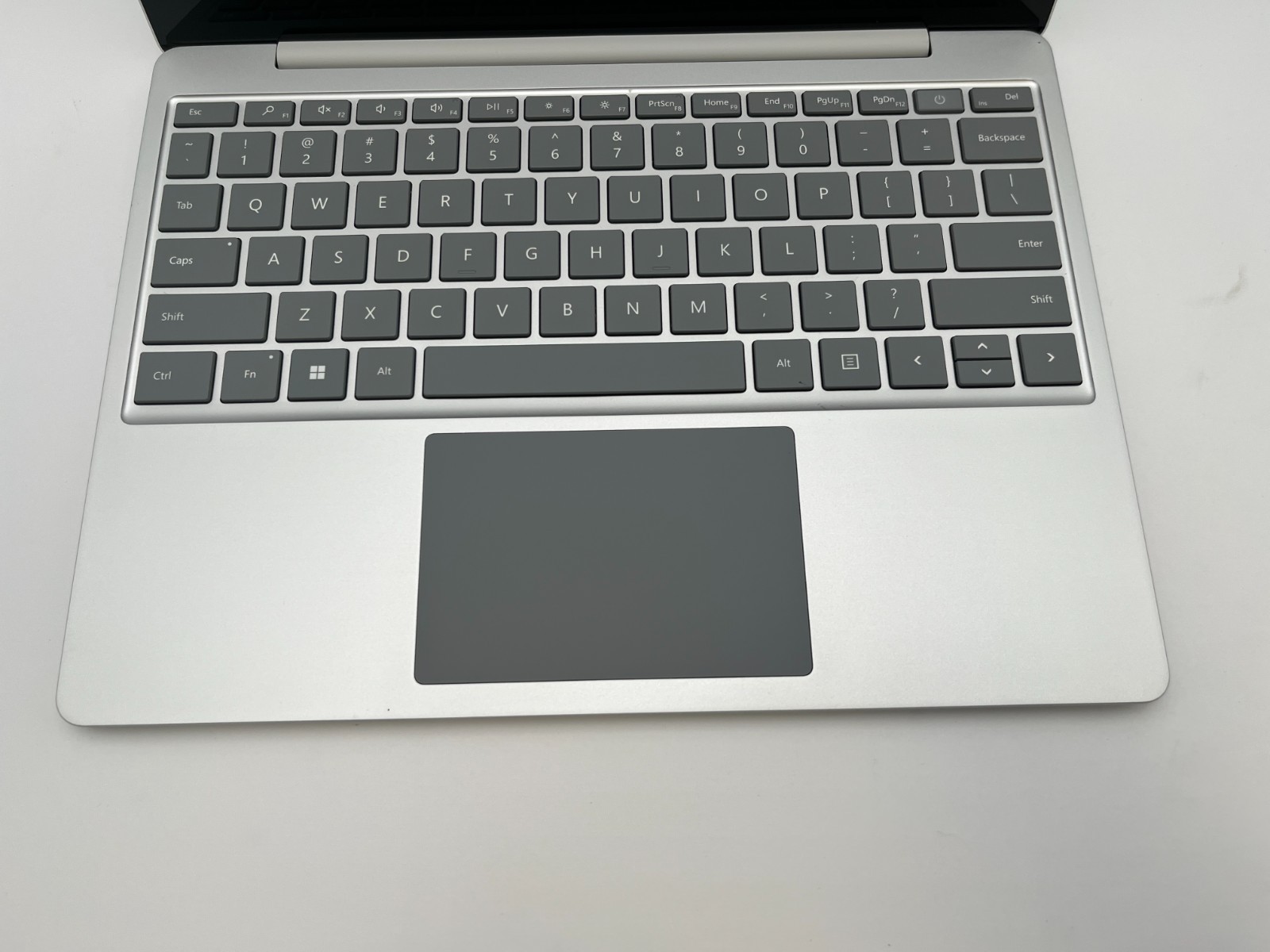 MICROSOFT SURFACE LAPTOPGO 2 (2013) i5-1135G7 8GB DDR5 RAM 128GB NVME WIN 11 PRO
