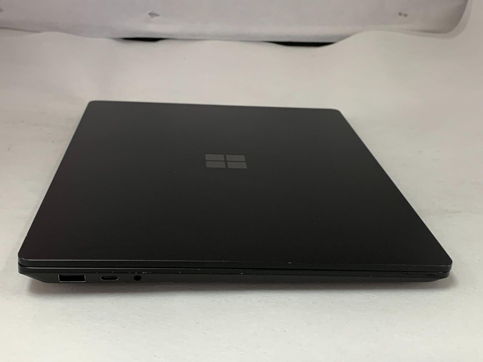 Microsoft Surface Laptop 4 i5-1145G7 2.6GHz 16GB 512GB NVMe W11P Mod. 1951