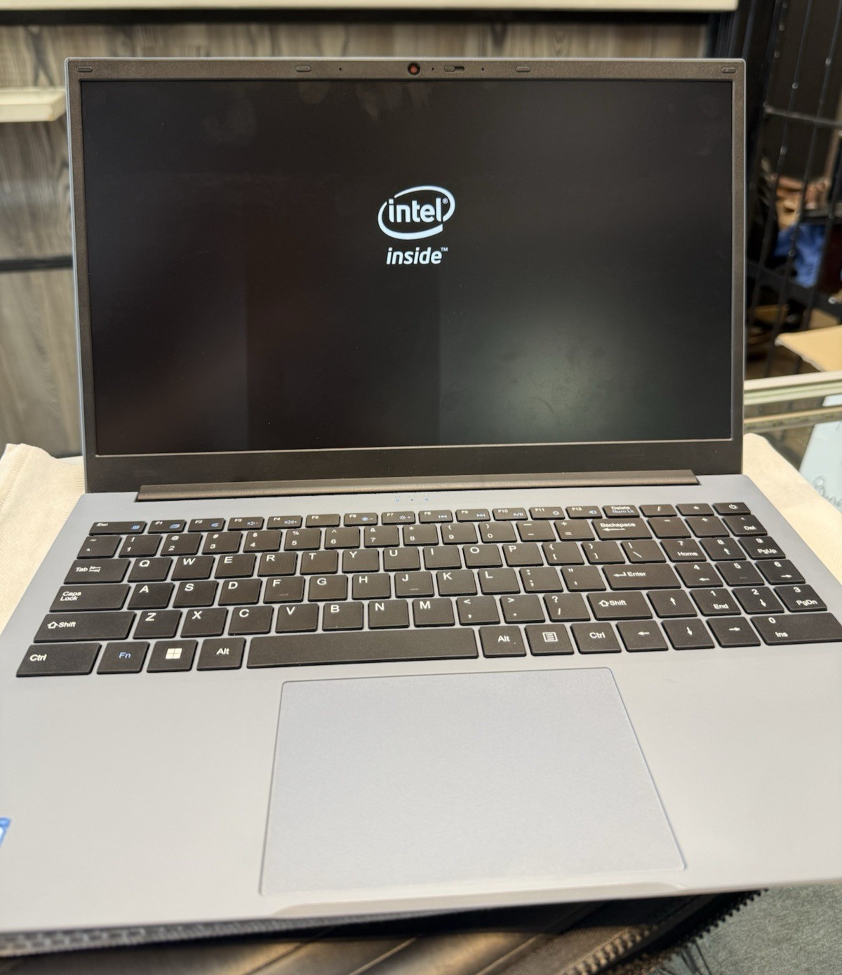 SGIN 15.6″ Laptop Win11 PRO Intel N5100 16GB RAM 1TB SSD W Case