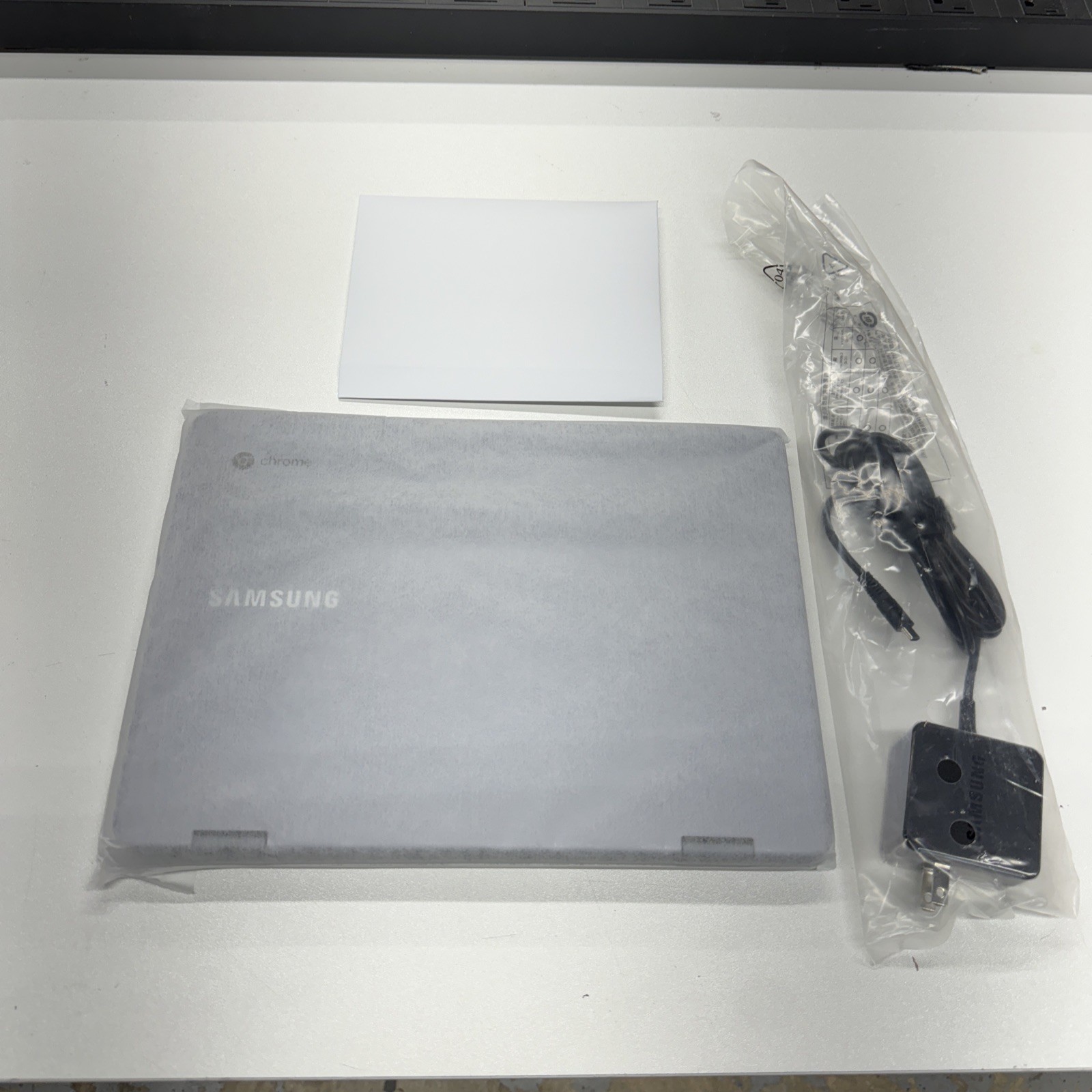 Samsung Chromebook Plus XE521QAB-K01US