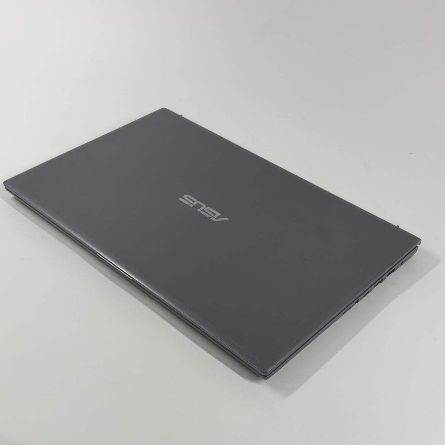 Asus Vivobook 15 F512D 15.6″ Ryzen 5 3500U 2.1GHz 8GB RAM 500GB SSD