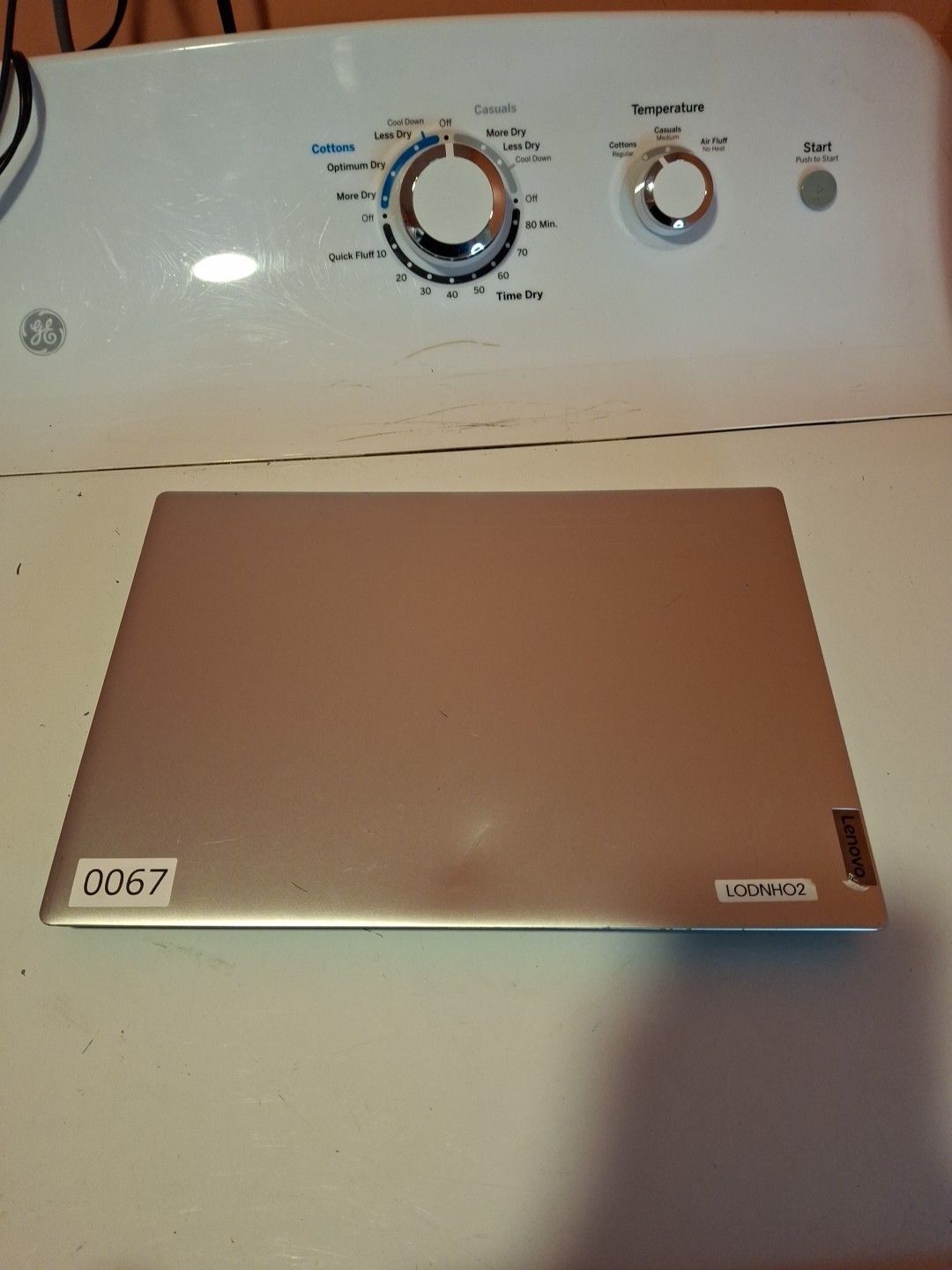 Lenovo IdeaPad Slim 81VS Laptop 14″ Display AMD A6-9220E 1.6GHz 4GB RAM 64GB SSD