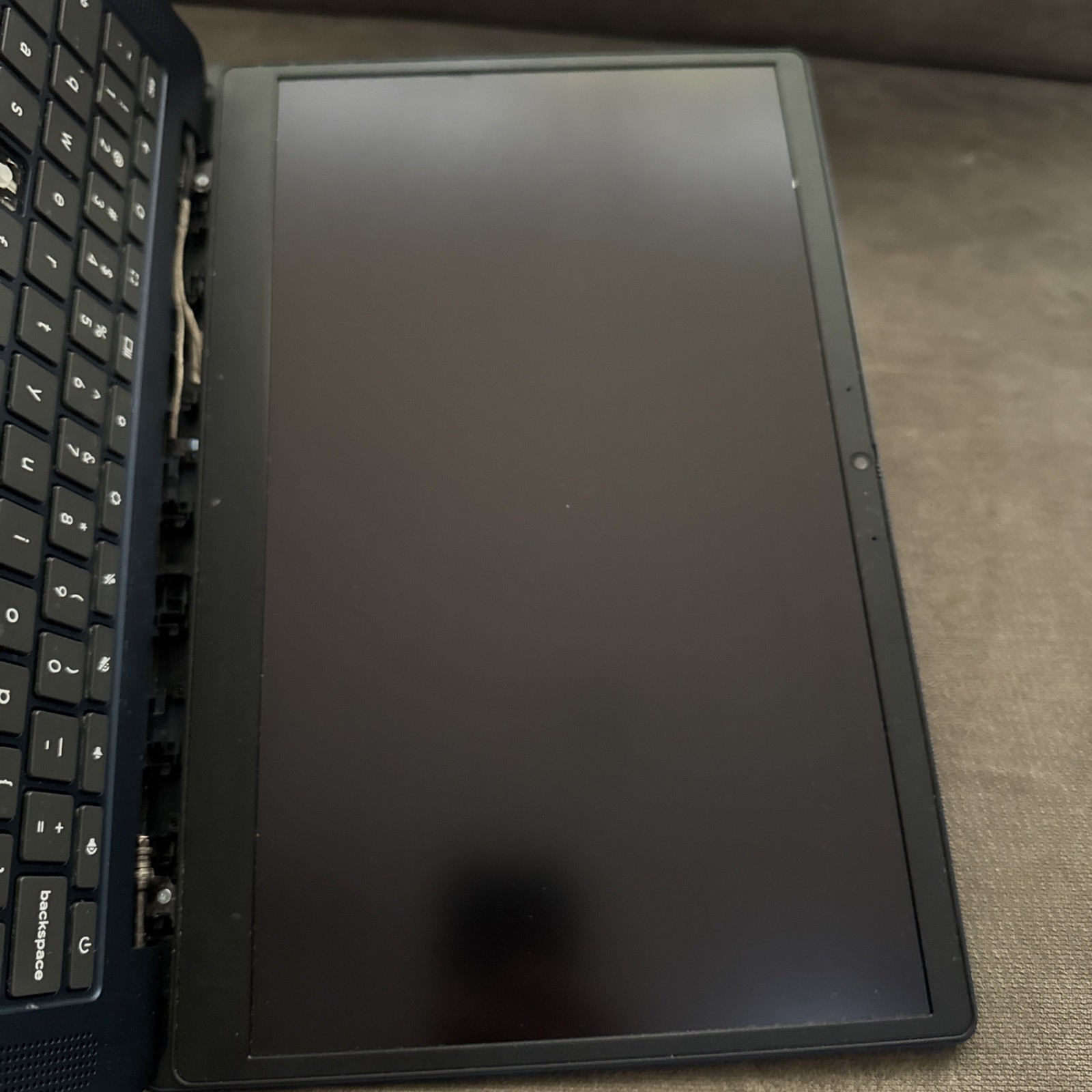 Lenovo IdeaPad Slim 3 Chromebook 14″ FHD MediaTek 8-Core 4GB 64GB Blue – PARTS