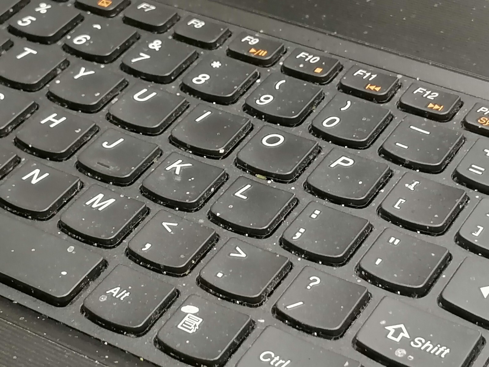 FOR PARTS 15.6″ Lenovo G575 (AMD E300/NO RAM/NO HDD)