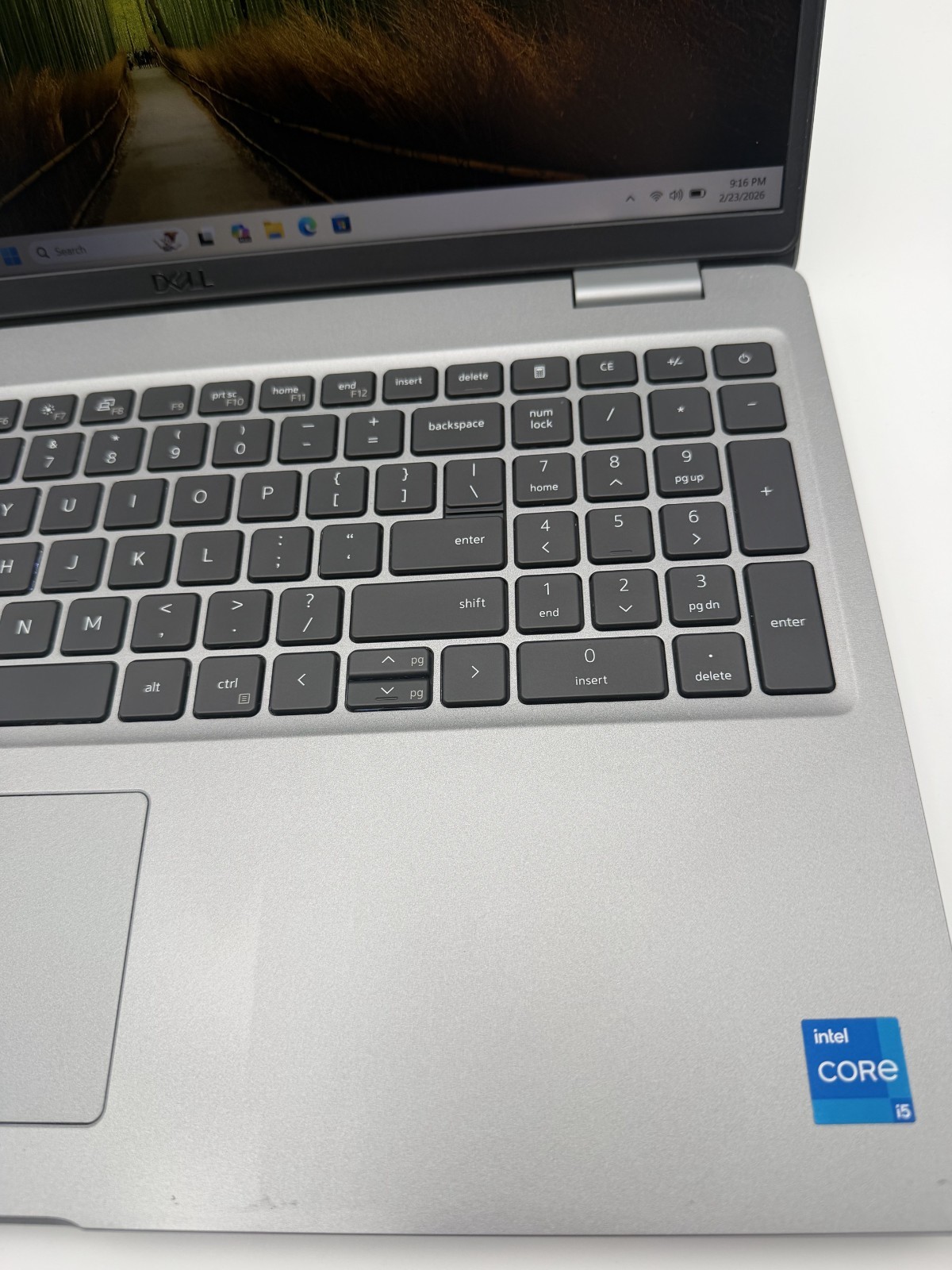 Dell Latitude 5520 15.6″ FHD i5-1135G7 256GB NVMe SSD 16GB RAM Win11pro