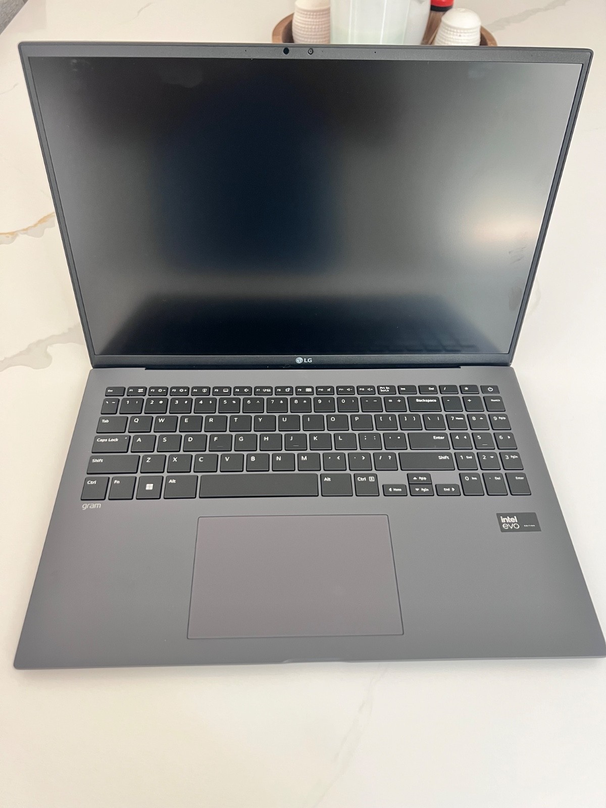 LG 15.6″ Gram Lightweight Notebook Core Ultra 7 155H 32GB Memory 512GB SSD