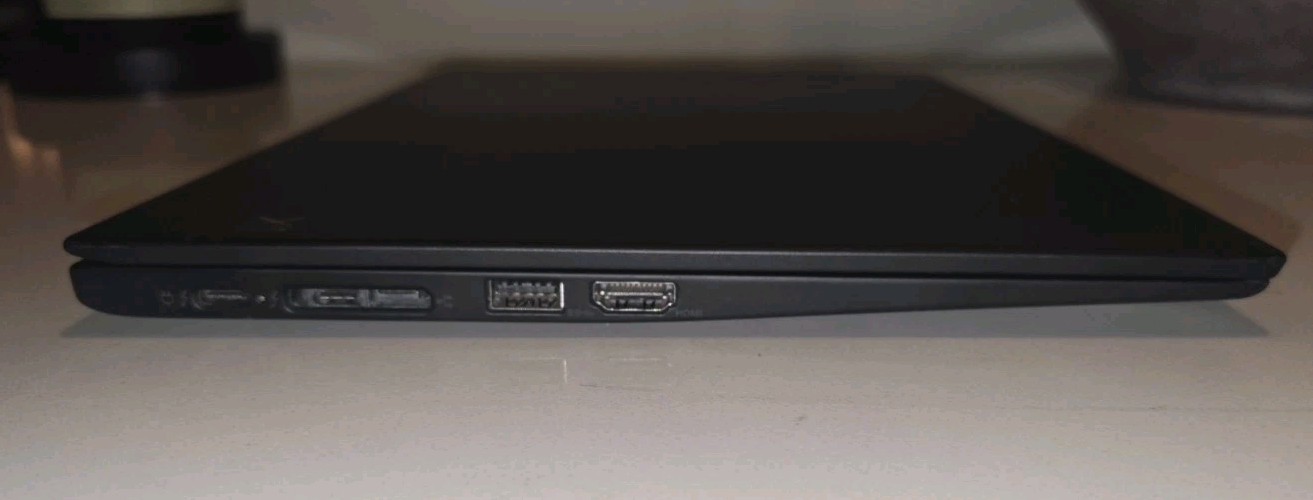 Lenovo ThinkPad X1 Carbon 6th Gen 14″ QHD i7-8650U 256GB 16GB W10P