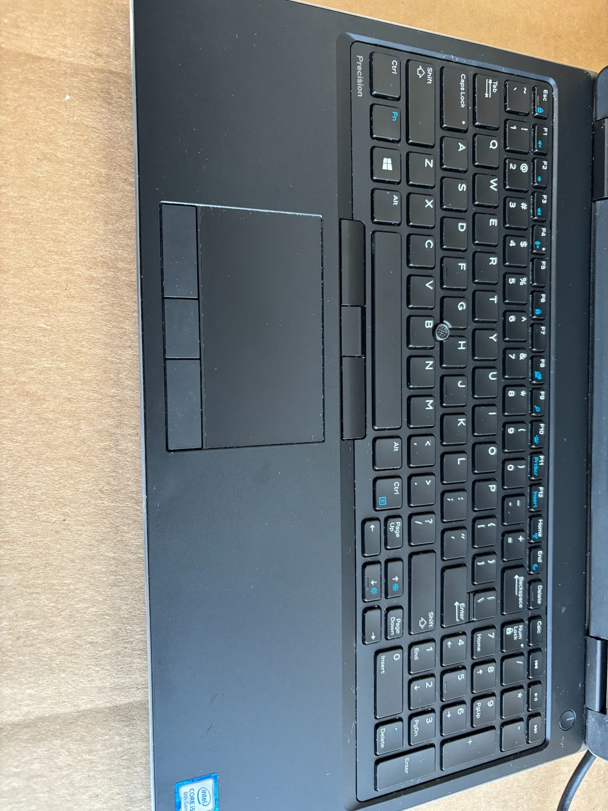 DELL PRESICION 7530 i5-8400M 2.5GHZ RAM 32GB SSD 256GB NVIDIA P3200 BAD BATERY