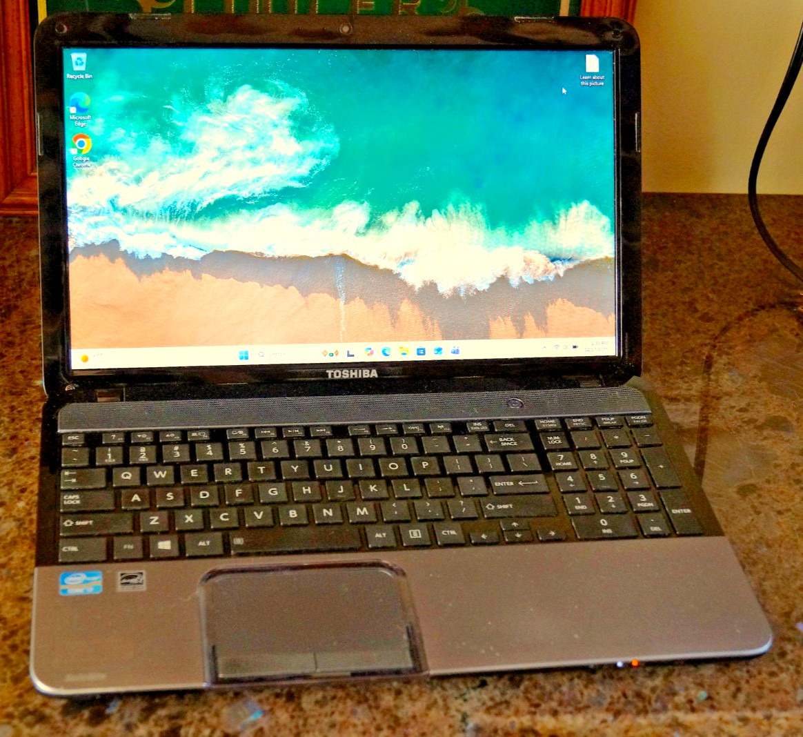 Activated 25H2 WIN11 PRO Toshiba S855-S5165 Gen3 i7@2.40GHz,8GBRAM 250GB SSD