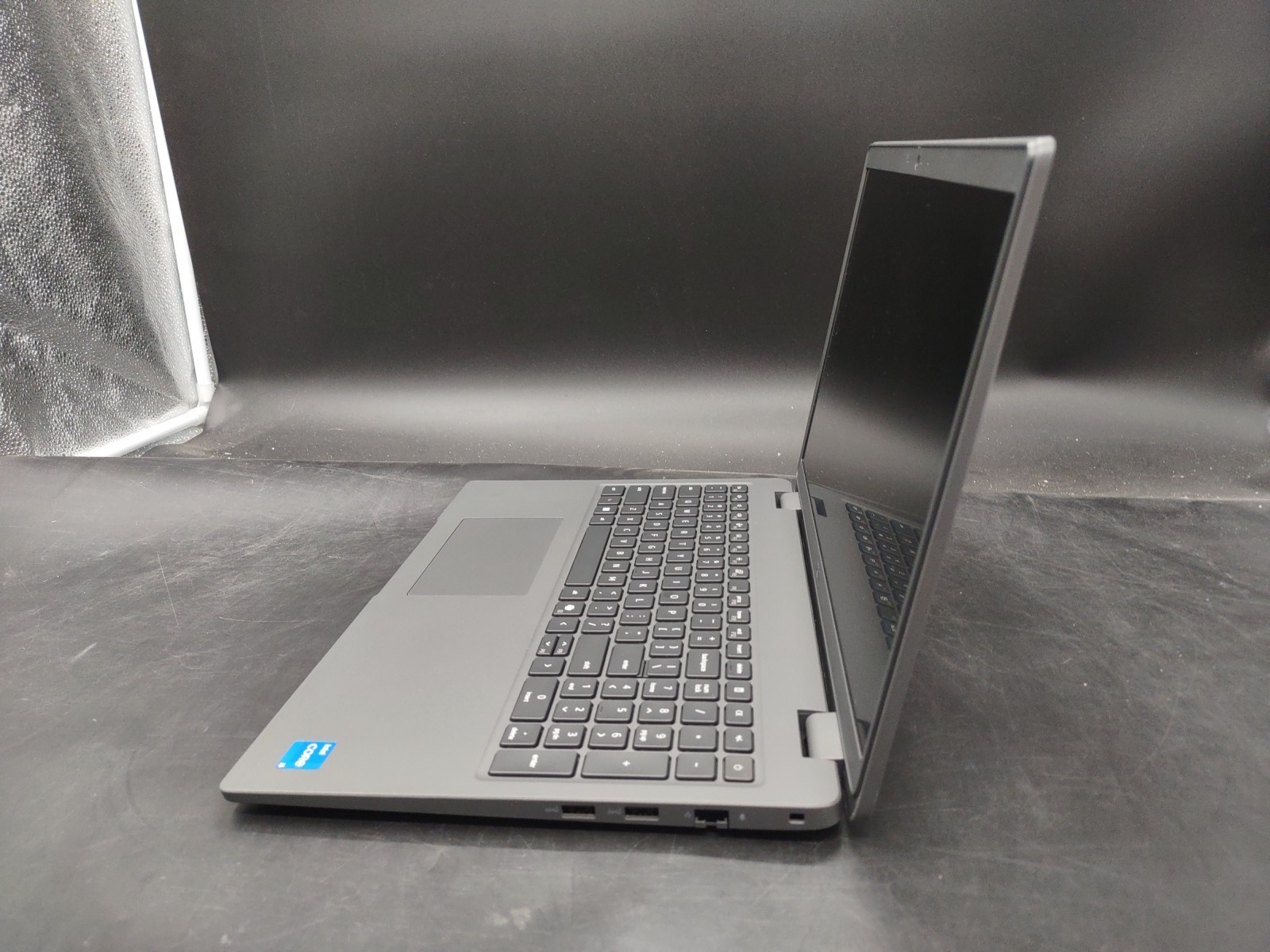 Dell Latitude 3550 i5 1345U 8GB RAM 256GB NVME NO OS