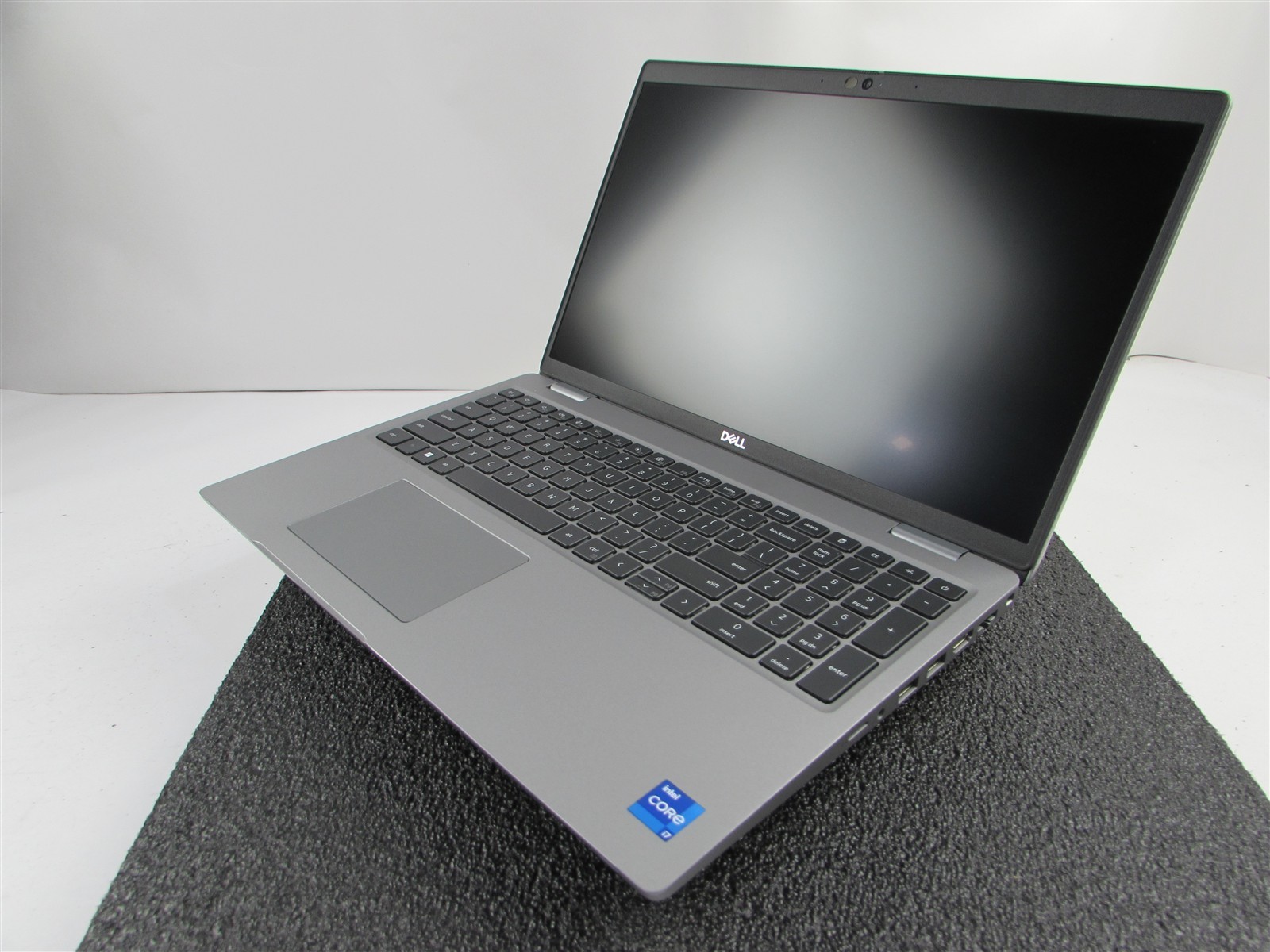 DELL LATITUDE 5531 1920X1080 FHD I7-12800H (14 CORES 1TB SSD 32GB RAM NO O.S/BAT