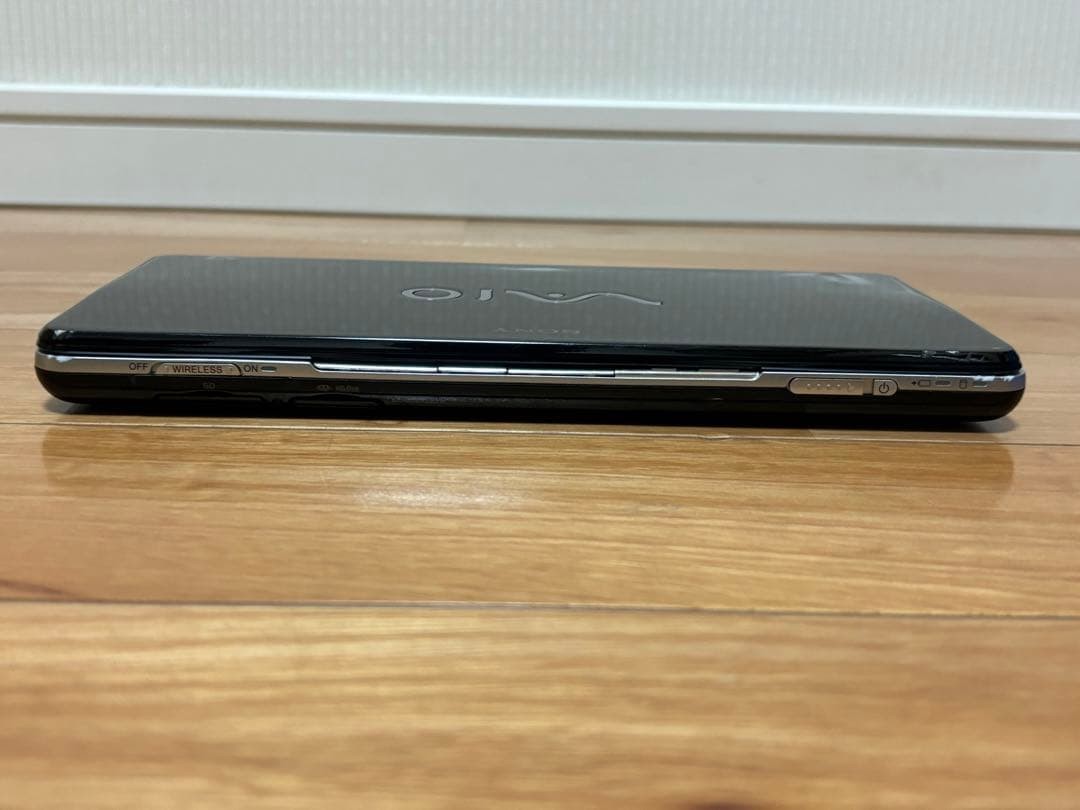 Sony VAIO VGN-P90S type P 8″ Ultraportable Atom Z540 2GB 60GB WinXP As-Is