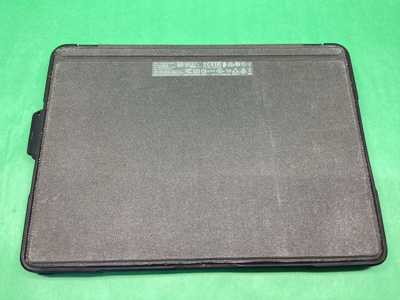 Dell Latitude 5285 2 in 1 Laptop i5-7300U 256GB 8GB & Targus Case – UNTESTED