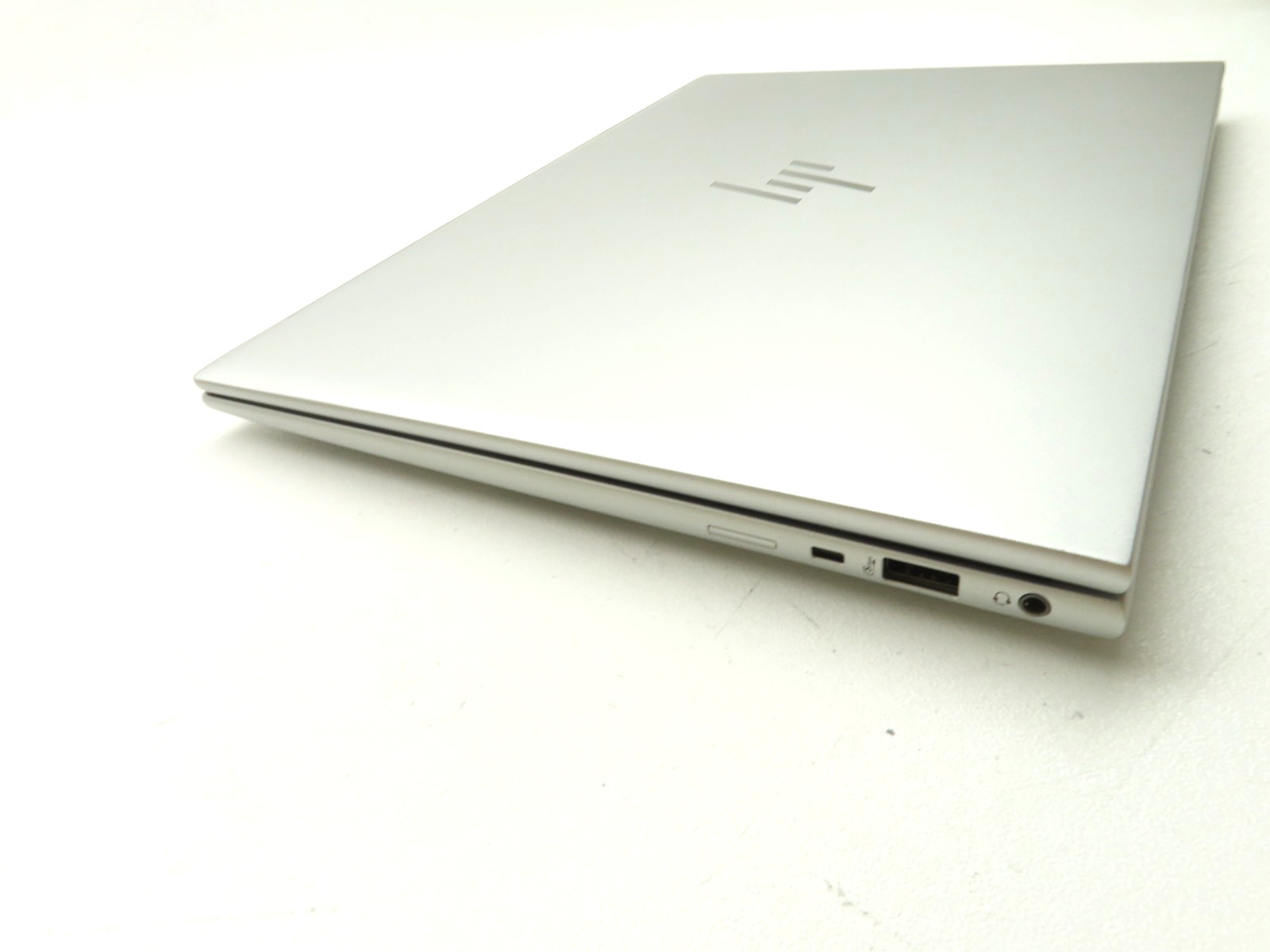 HP EliteBook 840 G11 14″ Ultra 5 135U 1.6GHz 16GB RAM 256GB SSD WTY 08/27