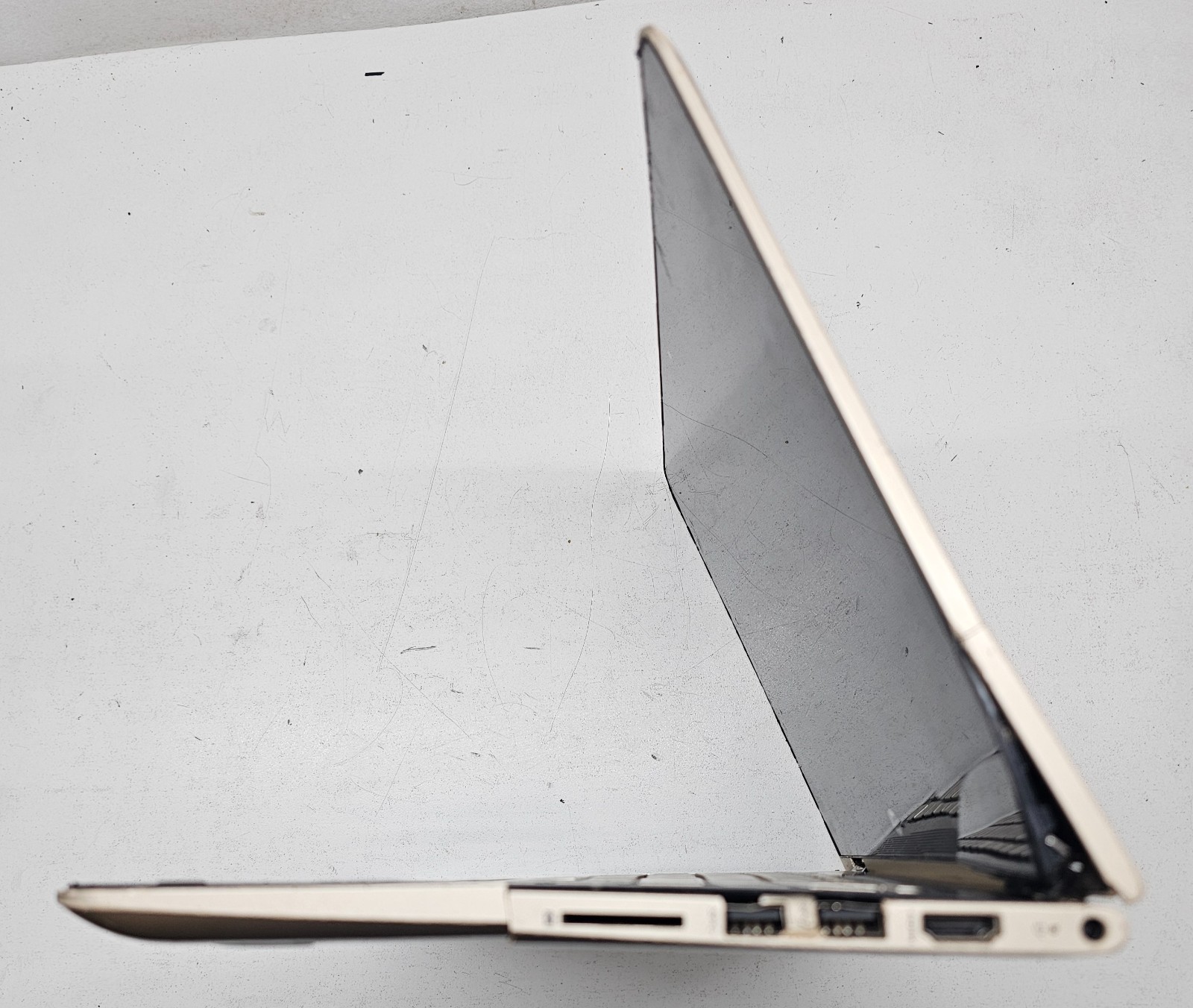 HP Pavilion x360 m3-u103dx Laptop Intel Core i5-7200U 4GB Ram NO HD/OS (FL)