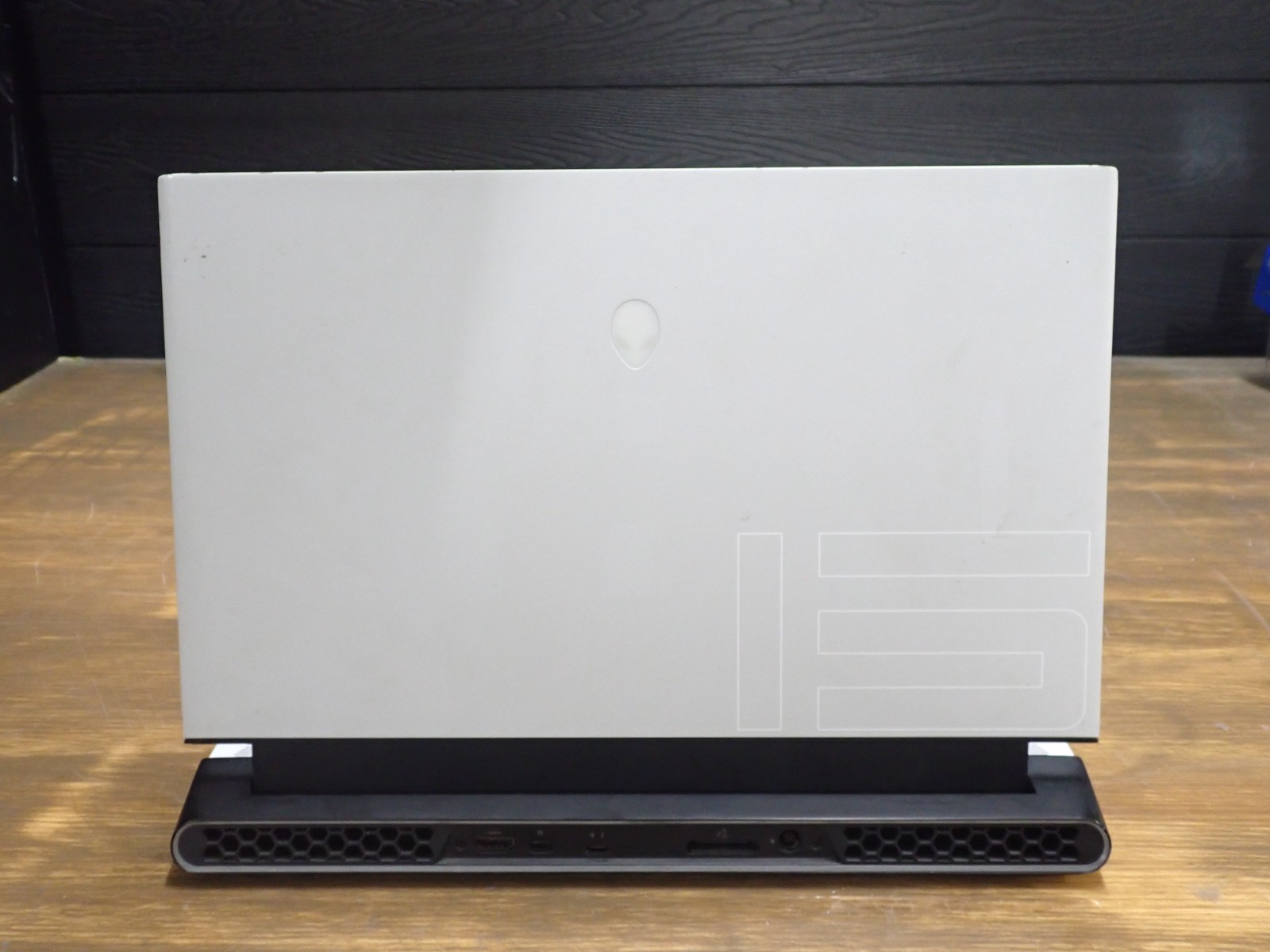 Alienware m15 R3 Laptop i7-10875H 32GB DDR4RAM 1 TB NVMe RTX 2070 SUPER NO Batt.