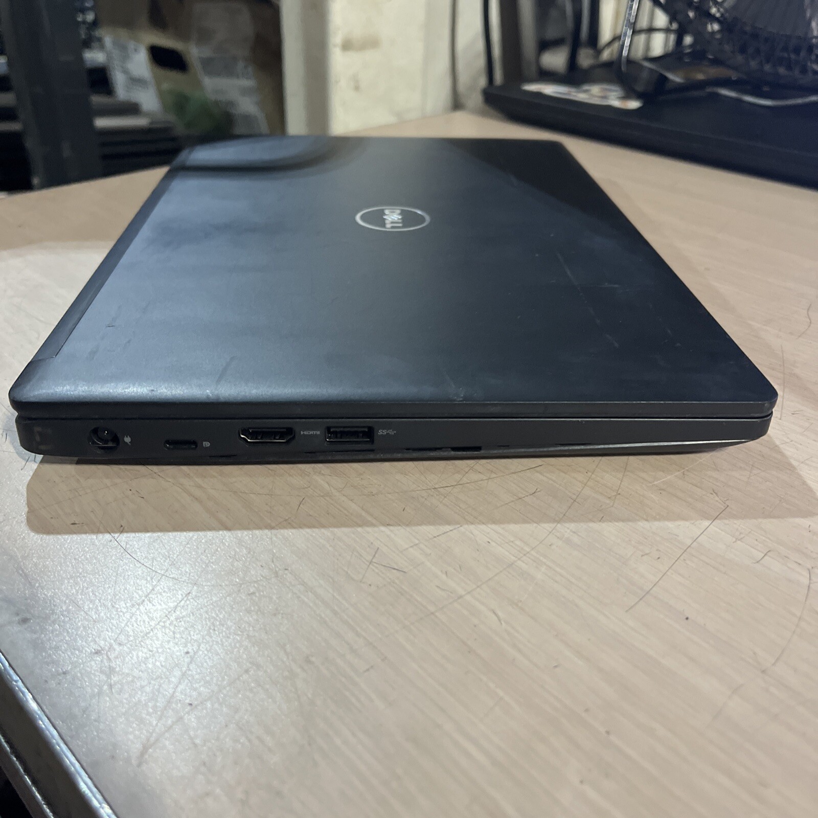 DELL LATITUDE 5280 INTEL CORE I3-7100U 2.40GHZ 8GB RAM NO HD ::
