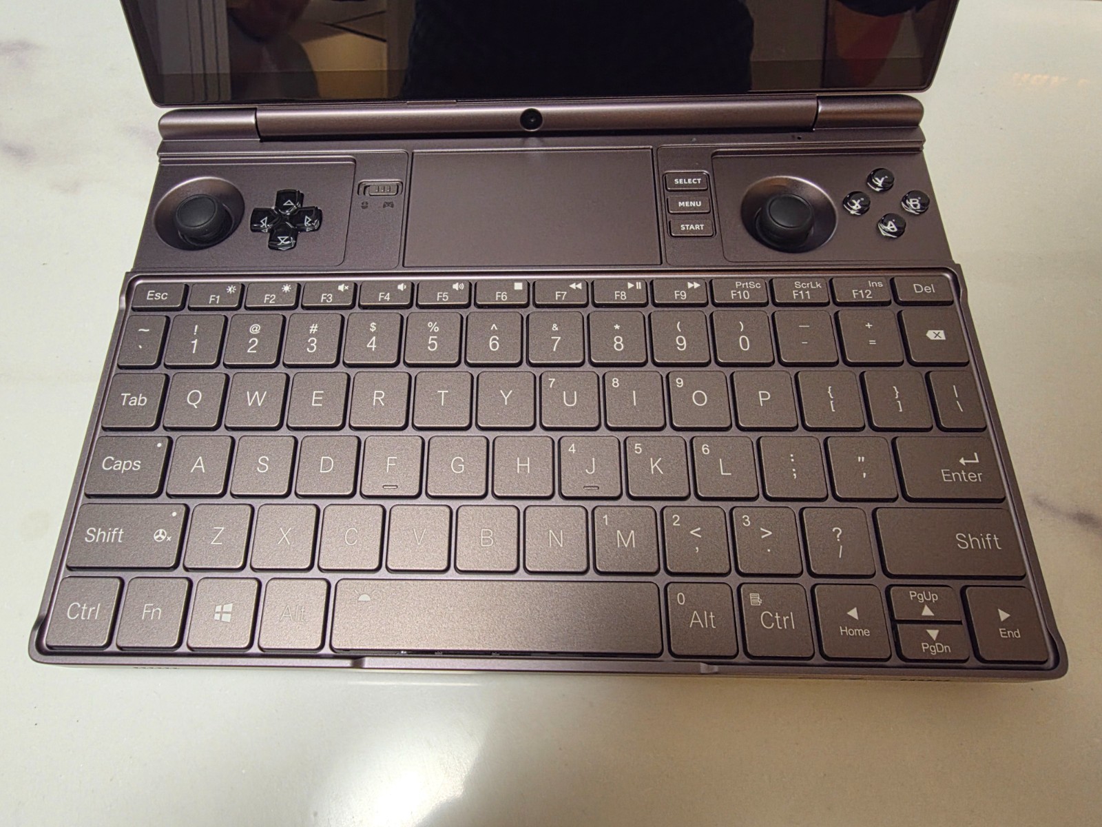 GPD WIN MAX 2 2025 – Ryzen AI 9 HX 370 | 32GB RAM | 2TB SSD | As New