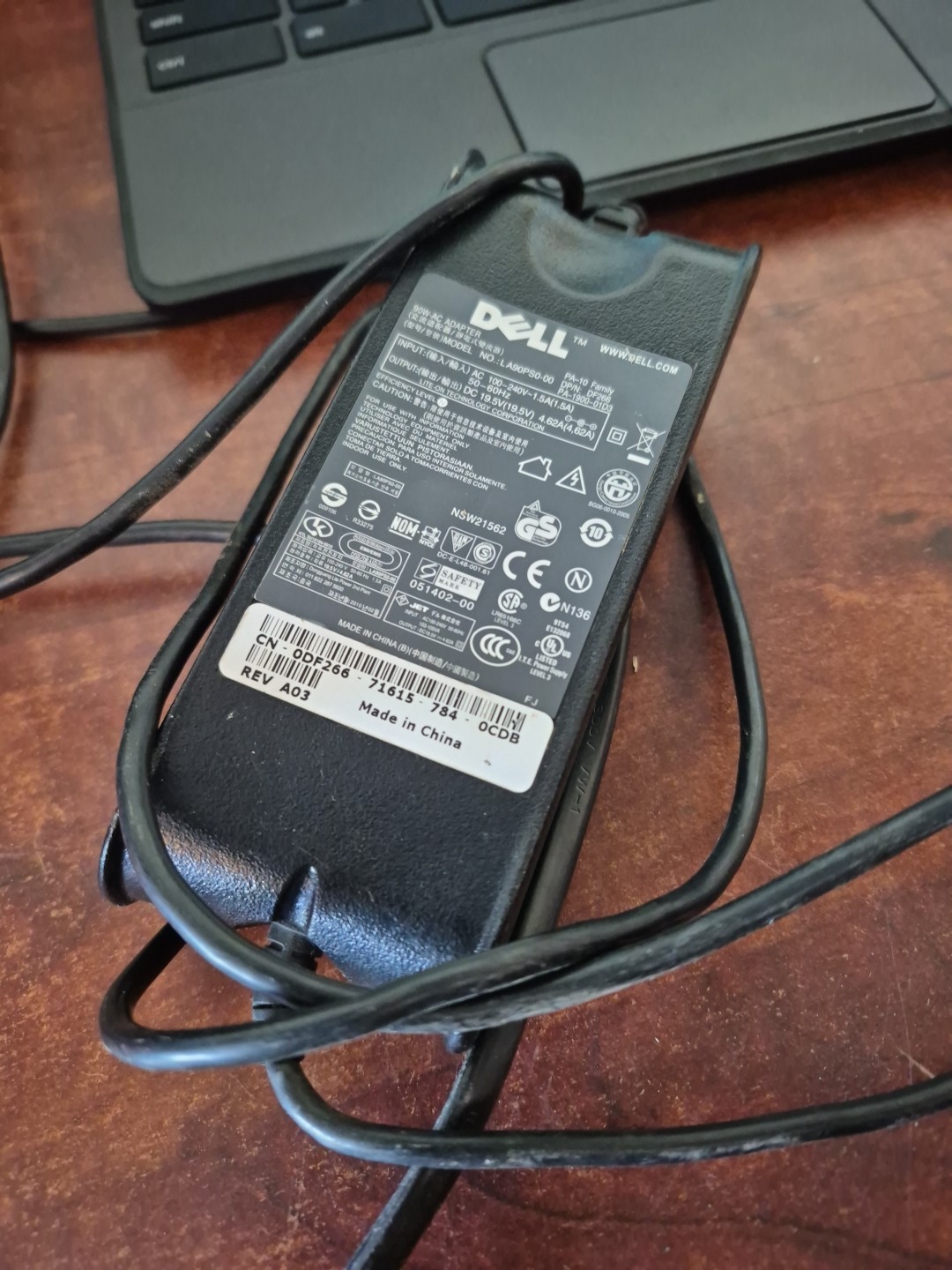 Dell Chromebook 11 P22T 2GB W/Charger B2