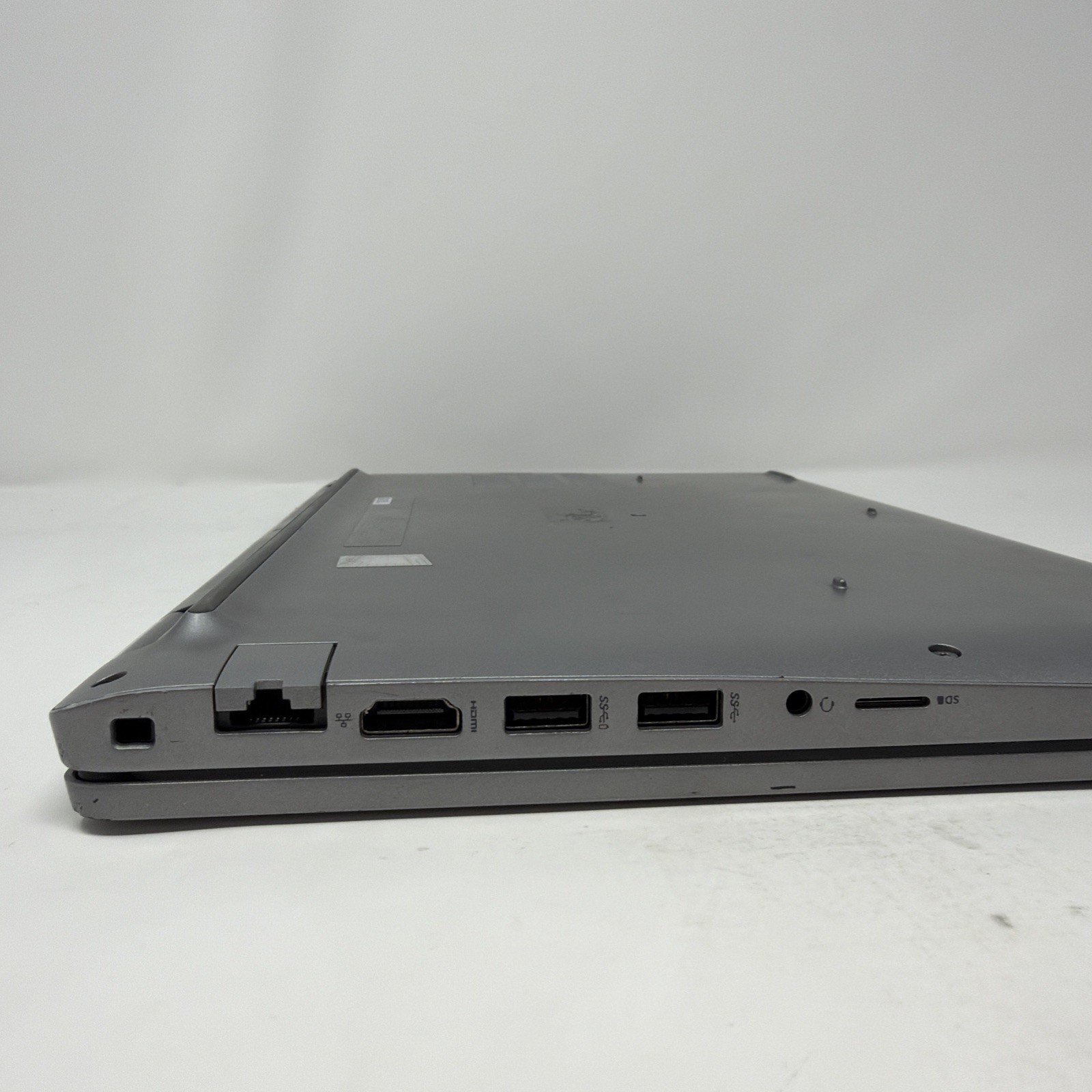 Dell Latitude 5520 i5-1145G7 8GB 256GB SSD 15.6″ FHD Win11