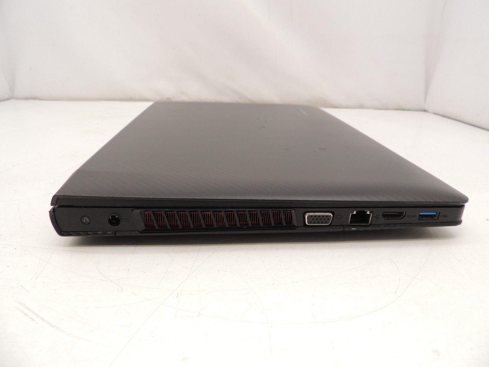 Lenovo Y410P i7 4700MQ 16GB 480GB Geforce 750M DVDRW Complete Laptop No OS
