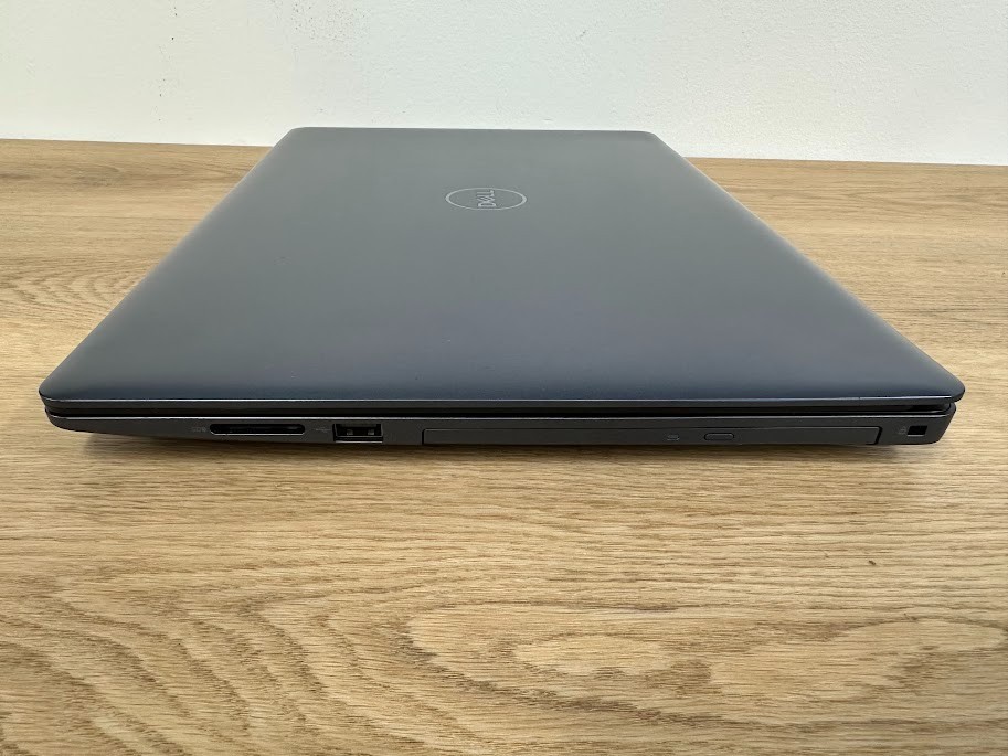Dell Inspiron 5570, Core i5 8250U, 16GB DDR4, Intel UHD 620, 512GB SSD, 2017