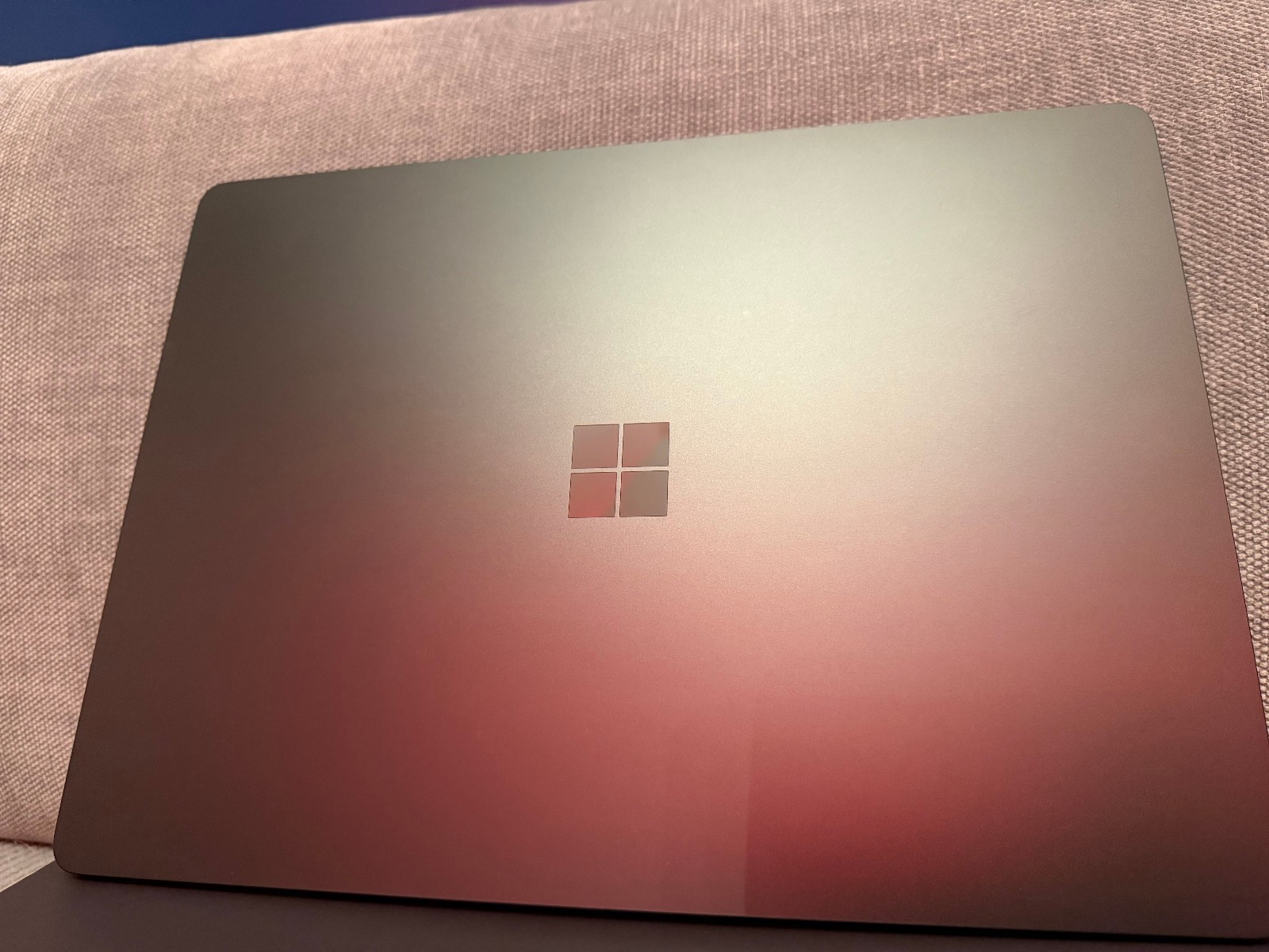 Surface Laptop, 15-inch Snapdragon® X Elite (12 Core), Black, 32GB RAM, 1TB SSD