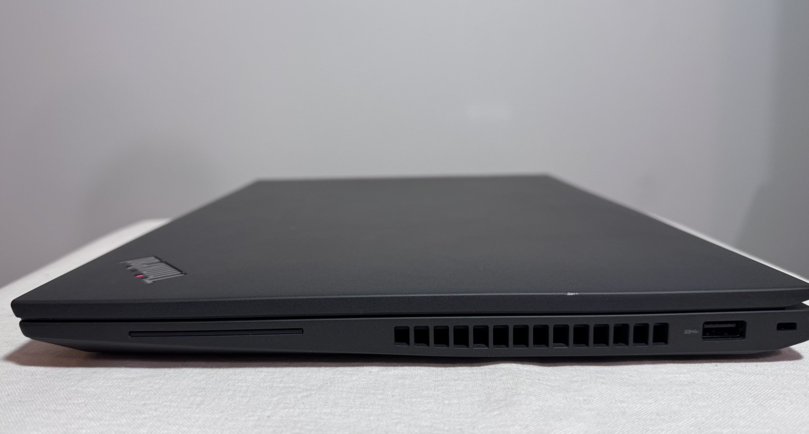 LENOVO ThinkPad T16 Gen1 RYZEN7 | 16GB RAM | 1TB SSD | WIN11P | TOUCHSCREEN