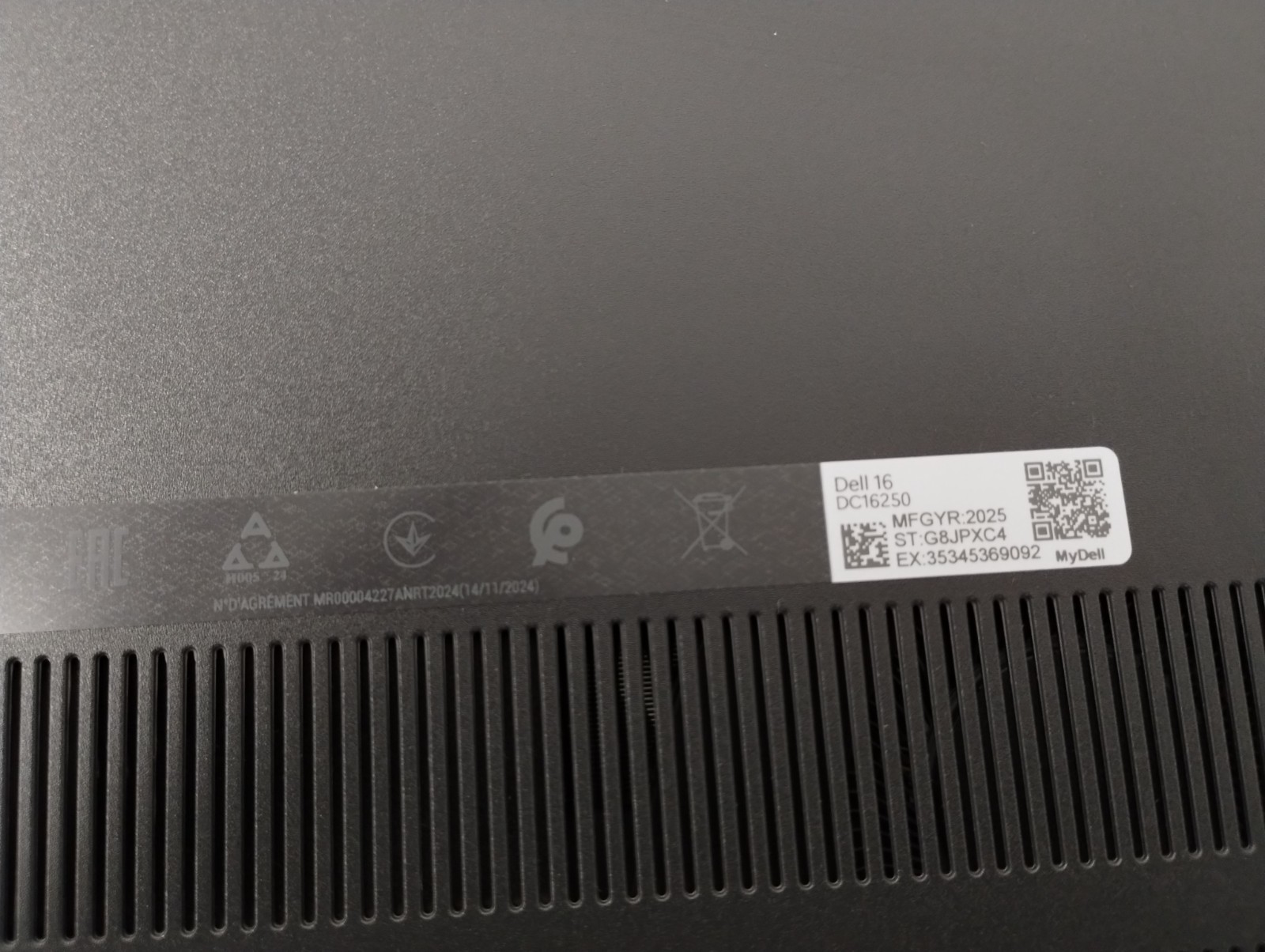 DELL 16 DC16250 MRYT3 Intel Core 7-150U, 1.80 GHz, 16 GB RAM, 1 TB NVMe SSD