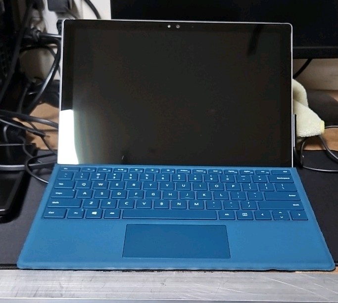 Microsoft Surface Pro 4 1724 256GB Blue Used Working With Case and power supply