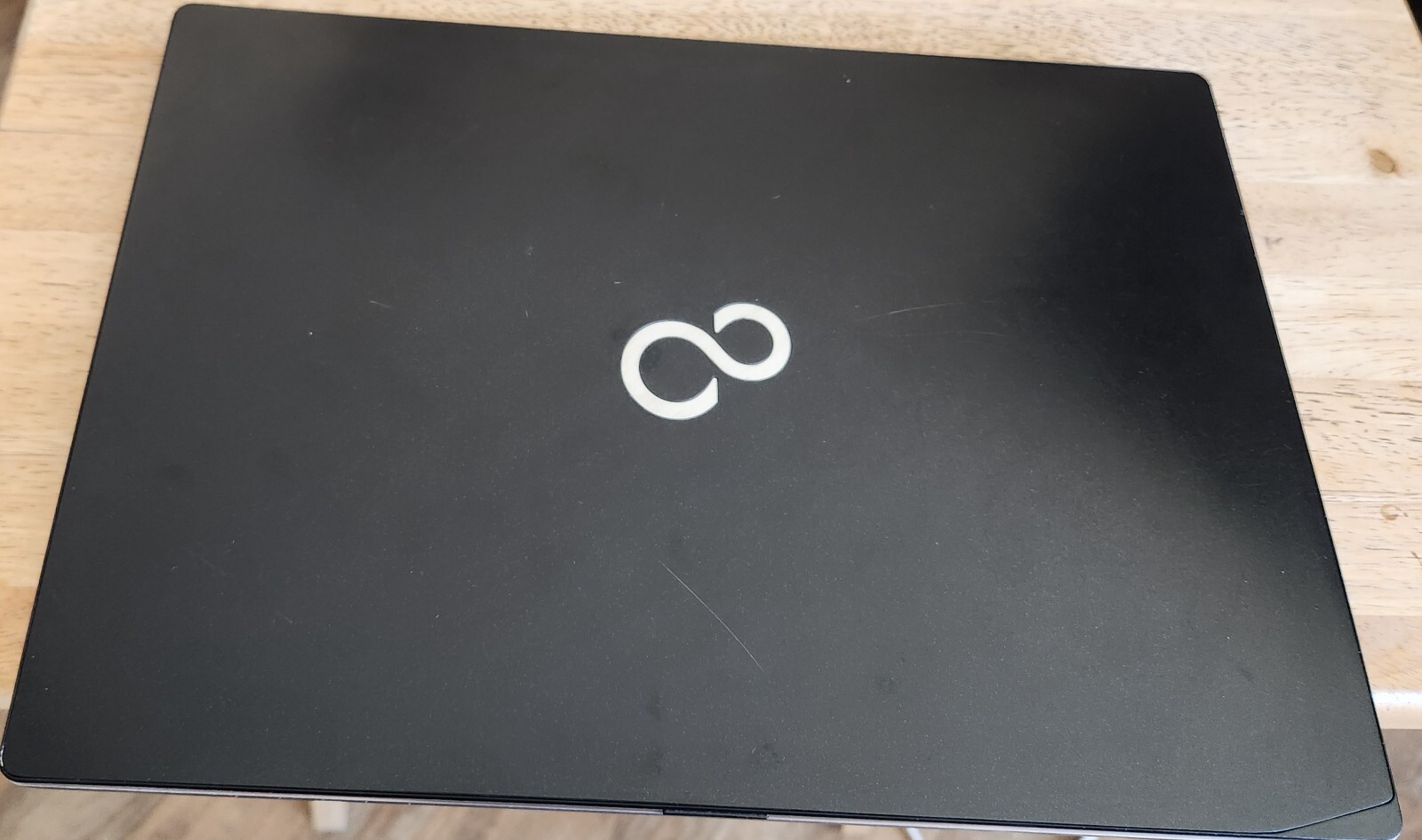 Fujitsu LifeBook U904 Ultrabook Intel Core i5-4300u Touchscreen