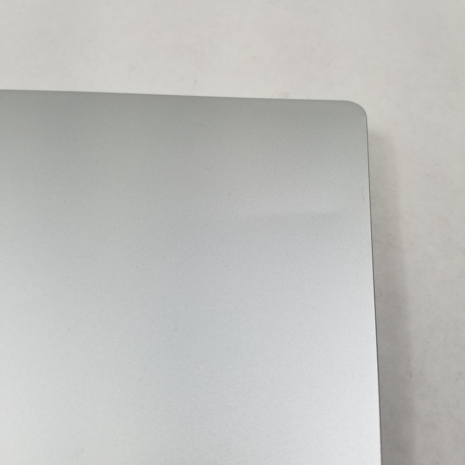 Microsoft Surface Go 2 2013 12.4″ i5-1135G7 2.4GHz 8GB RAM 128GB SSD Win 11 Pro