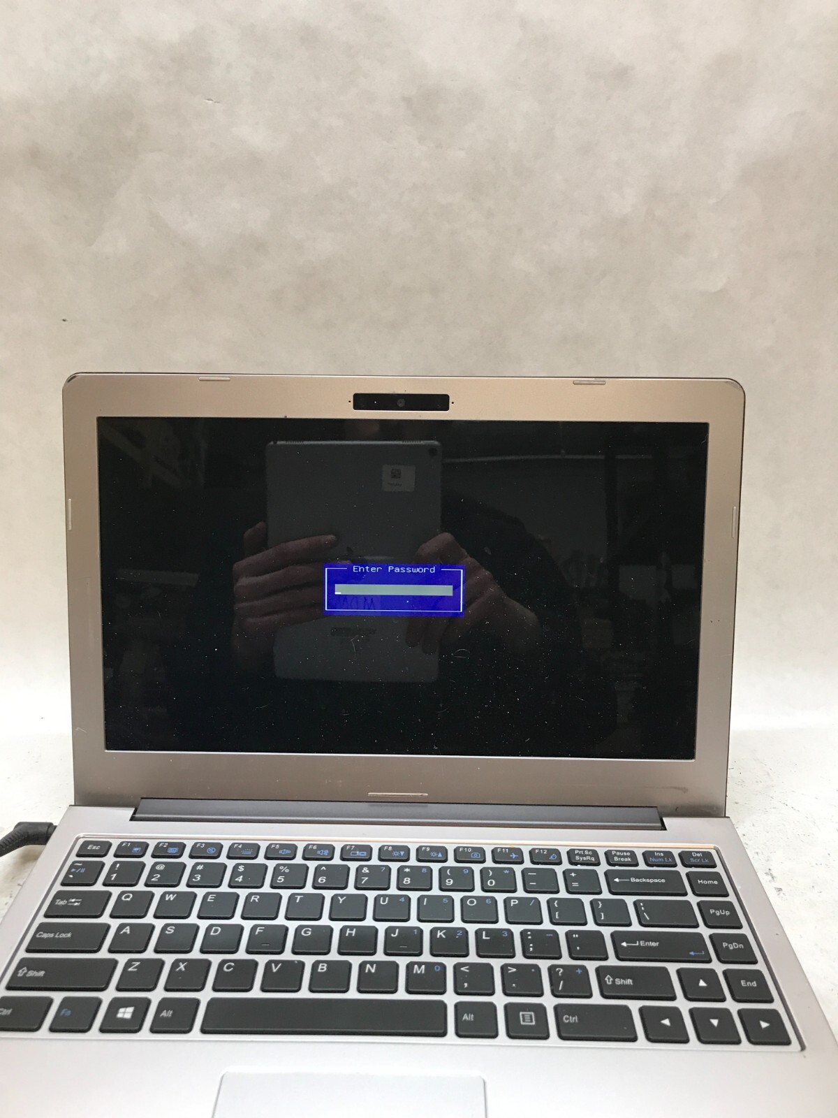 Clevo N130BU 13″ Laptop Intel i7-7500U 2.7GHz 4GB RAM BIOS LOCKED For Parts – DW