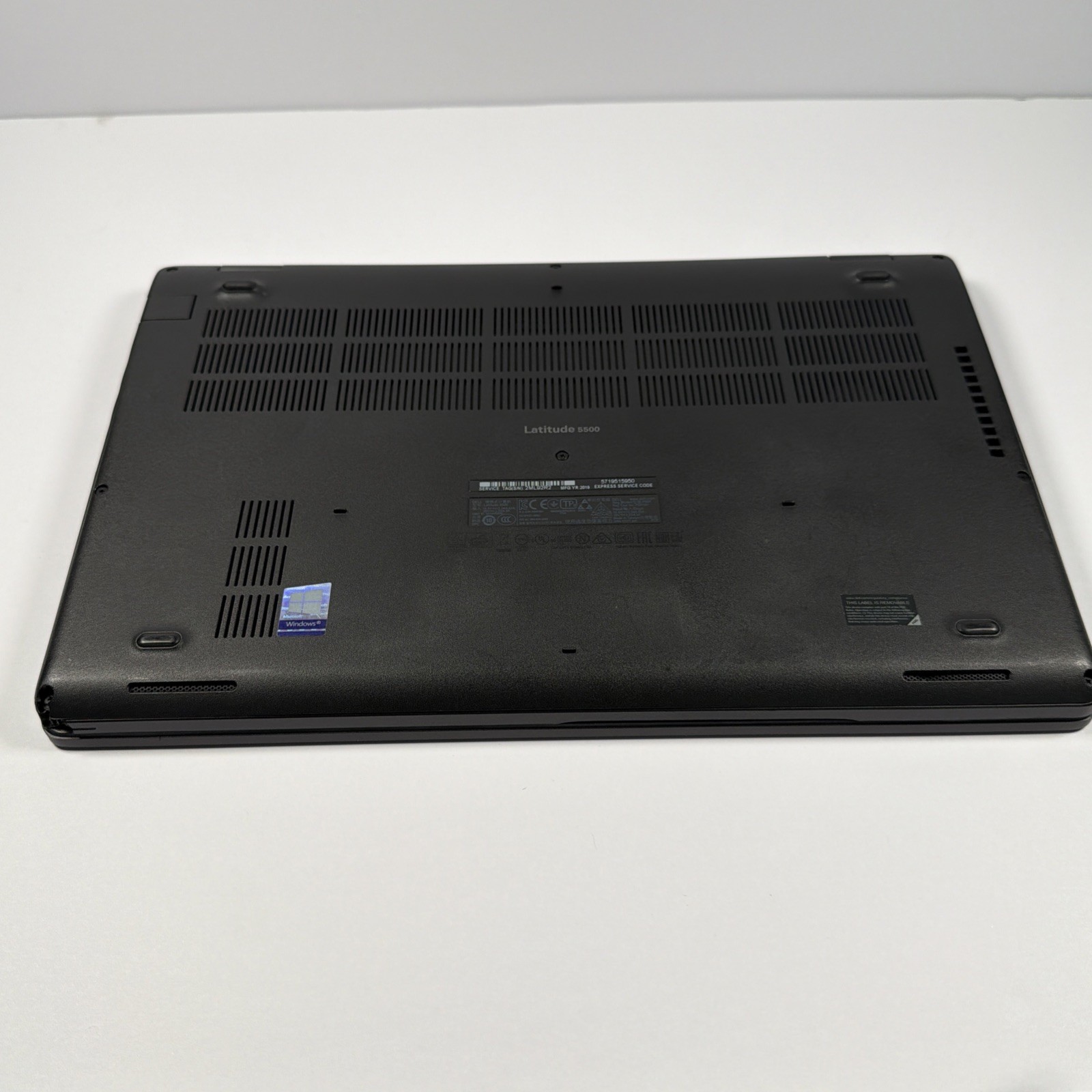 Dell Latitude 5500 15.6″ Intel Core i5-8365U 16GB RAM 256GB NVMe Win11Pro – READ