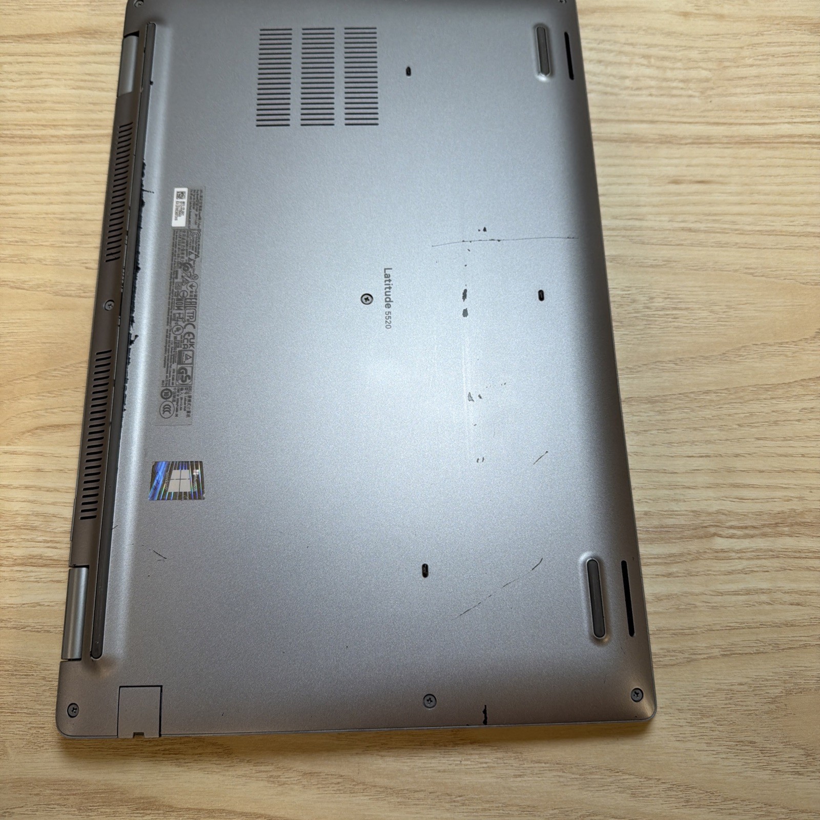 Dell Latitude 5520 i5-1145G7 16GB 512GB SSD 15″ FHD Win11 Fair