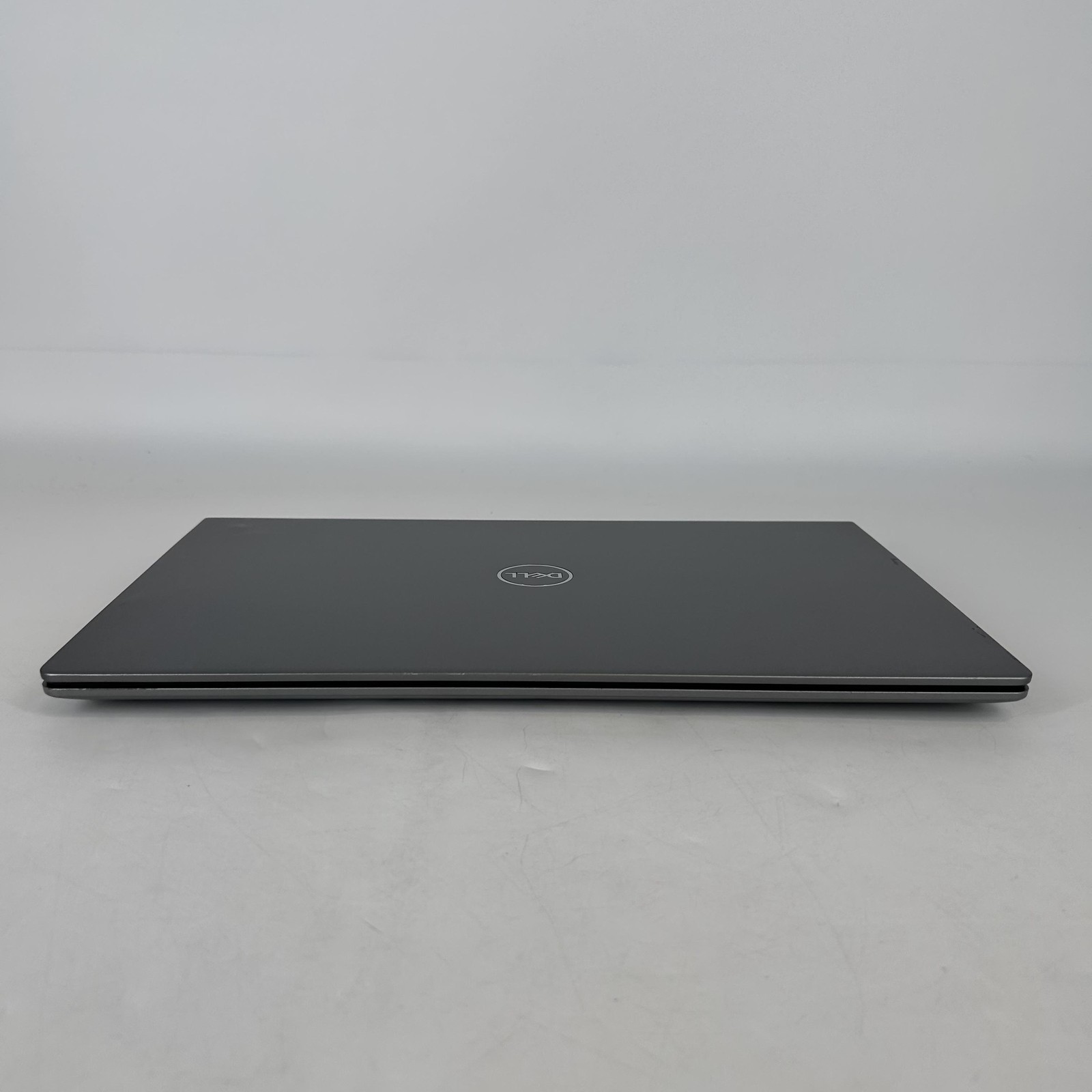 Dell Vostro 3530 15.6 Gray FHD 1.7 GHz i7-1355U 16GB RAM 1TB SSD Very Good