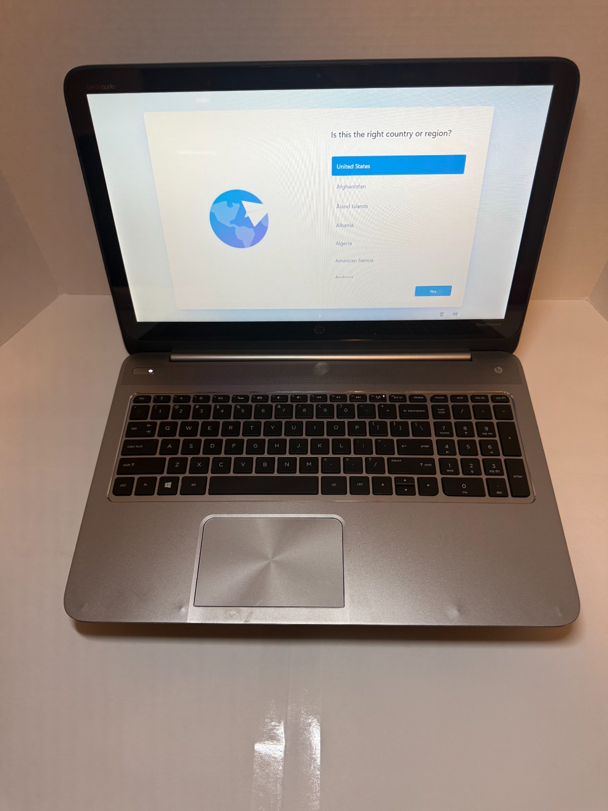 HP Envy Sleekbook AMD A10-5745m 2.10GHz 8GB Ram 1TB HDD Win 11 NEW BATTERY S4