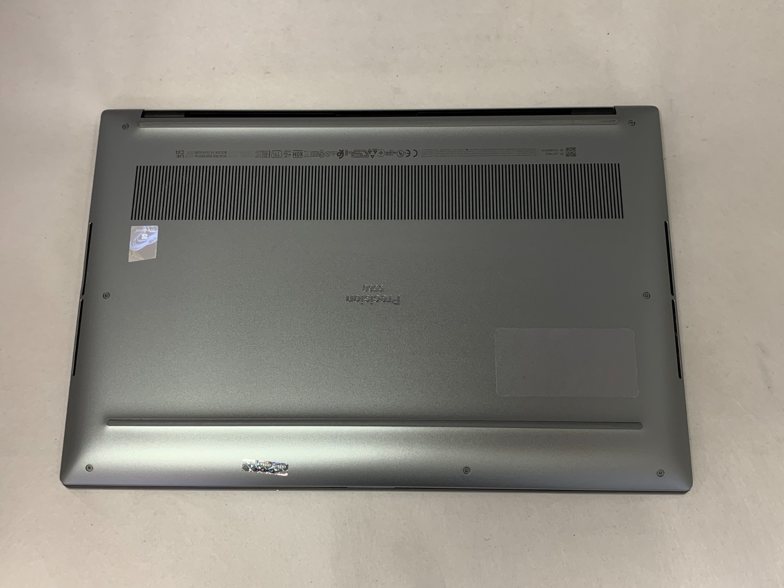 Dell Precision 5560 15.6″ UHD+ Touch i7-11850H 32GB 512GB NVMe NVIDIA T1200