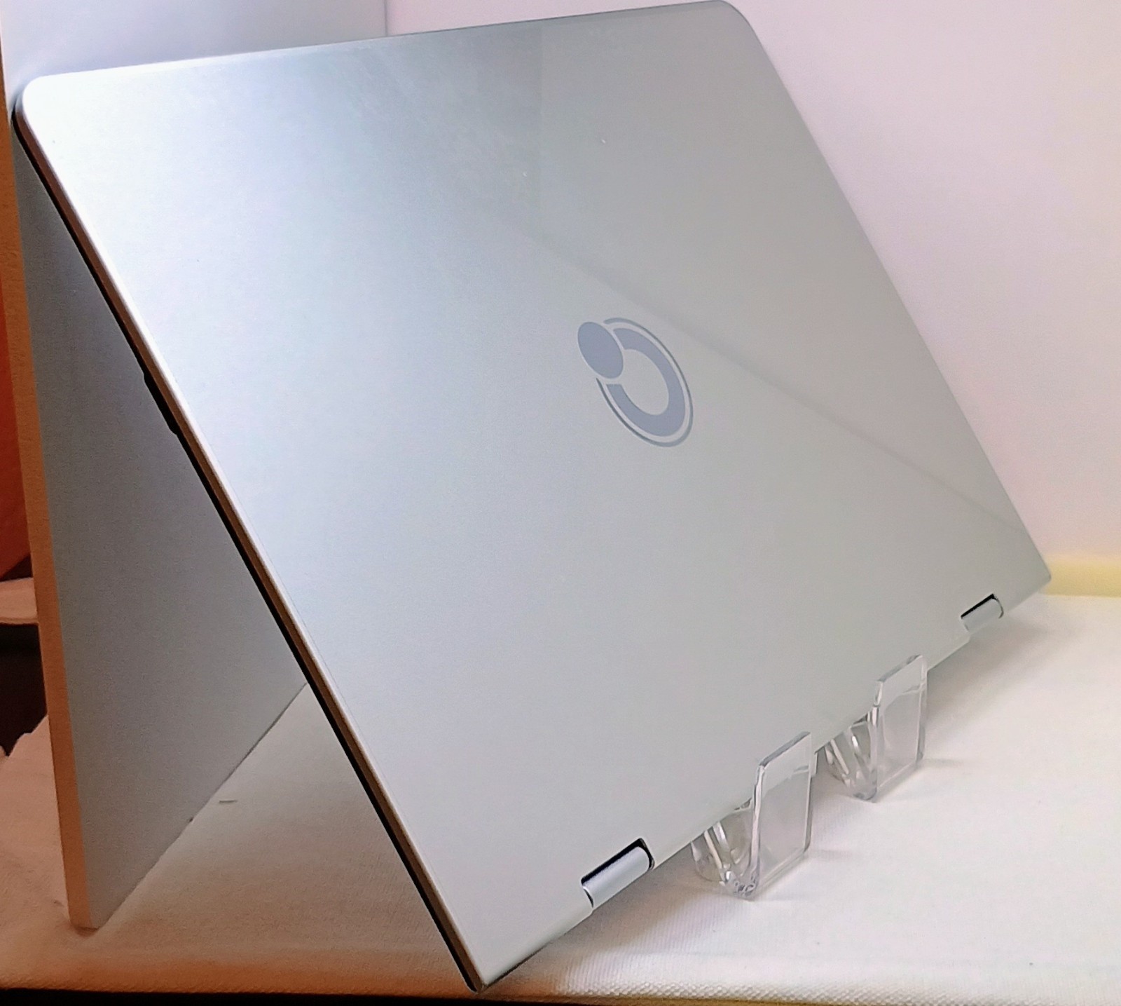 Orbic Airsurf Laptop Replacement Touchscreen unit with hinges tested and working