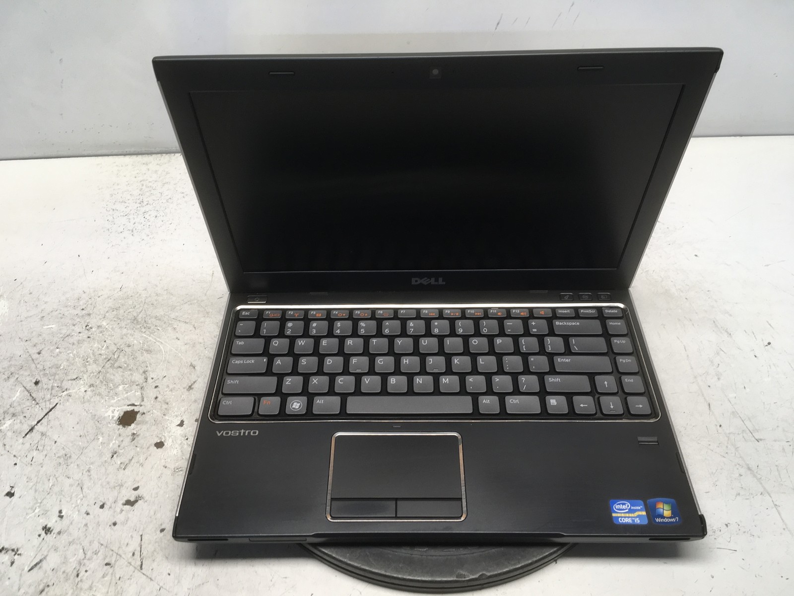 Dell Vostro V131 Intel i5-2450M 2.5GHz 4 GB NO HDD No Batt
