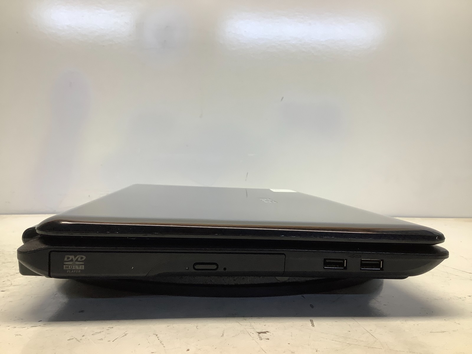 Asus K60I Intel Pentium Dual-Core T4400 2.2GHz 4 GB NO HDD