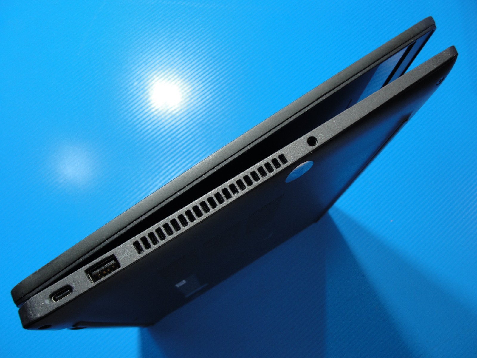 Dell Latitude 7530 15.6″FHD Touch Intel i7-1265U 1.8GHz 16GB RAM 1TB SSD